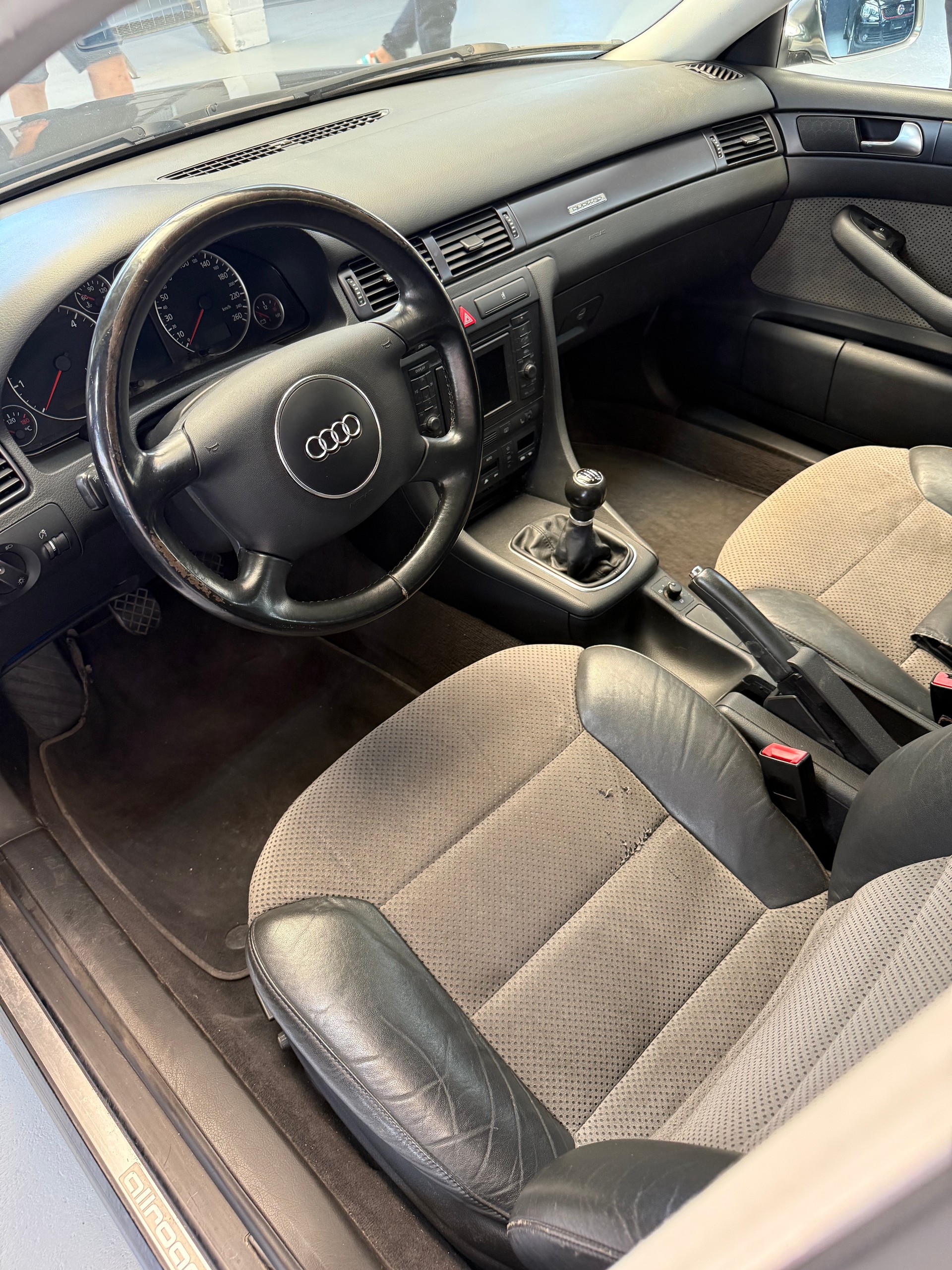 AUDI A6 allroad 2.5TDI quattro Handschalter!-image-11