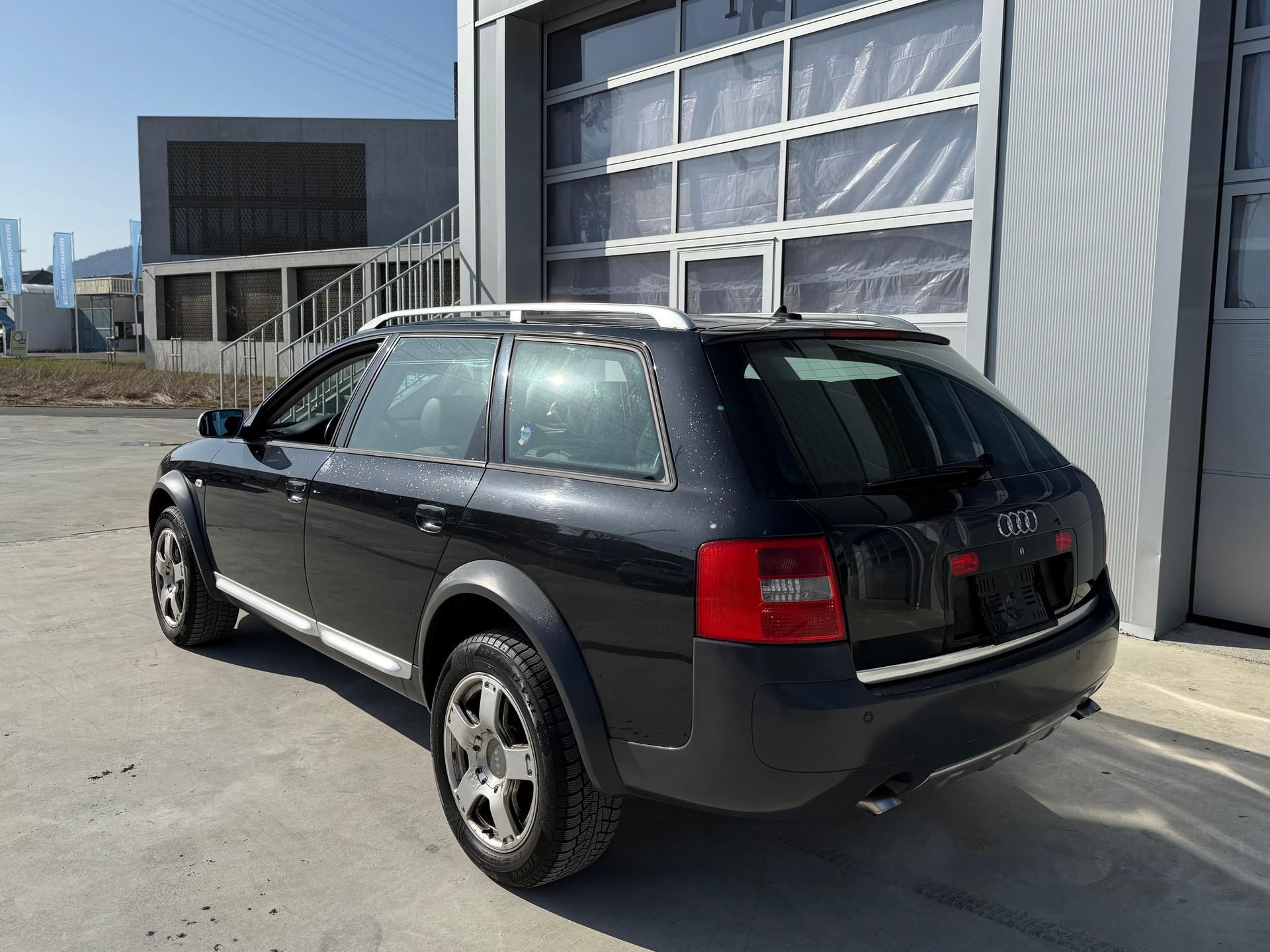 AUDI A6 allroad 2.5TDI quattro Handschalter!-image-1