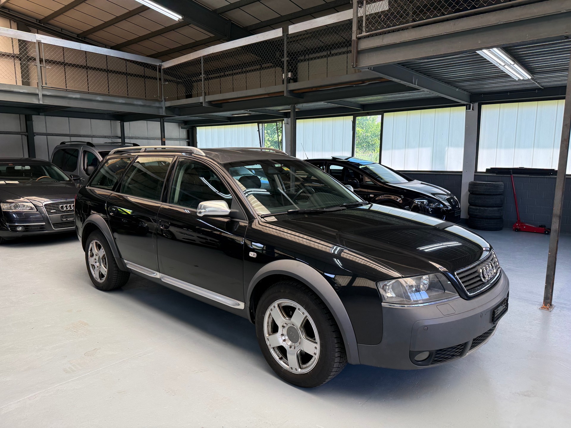AUDI A6 allroad 2.5TDI quattro Handschalter!-image-2