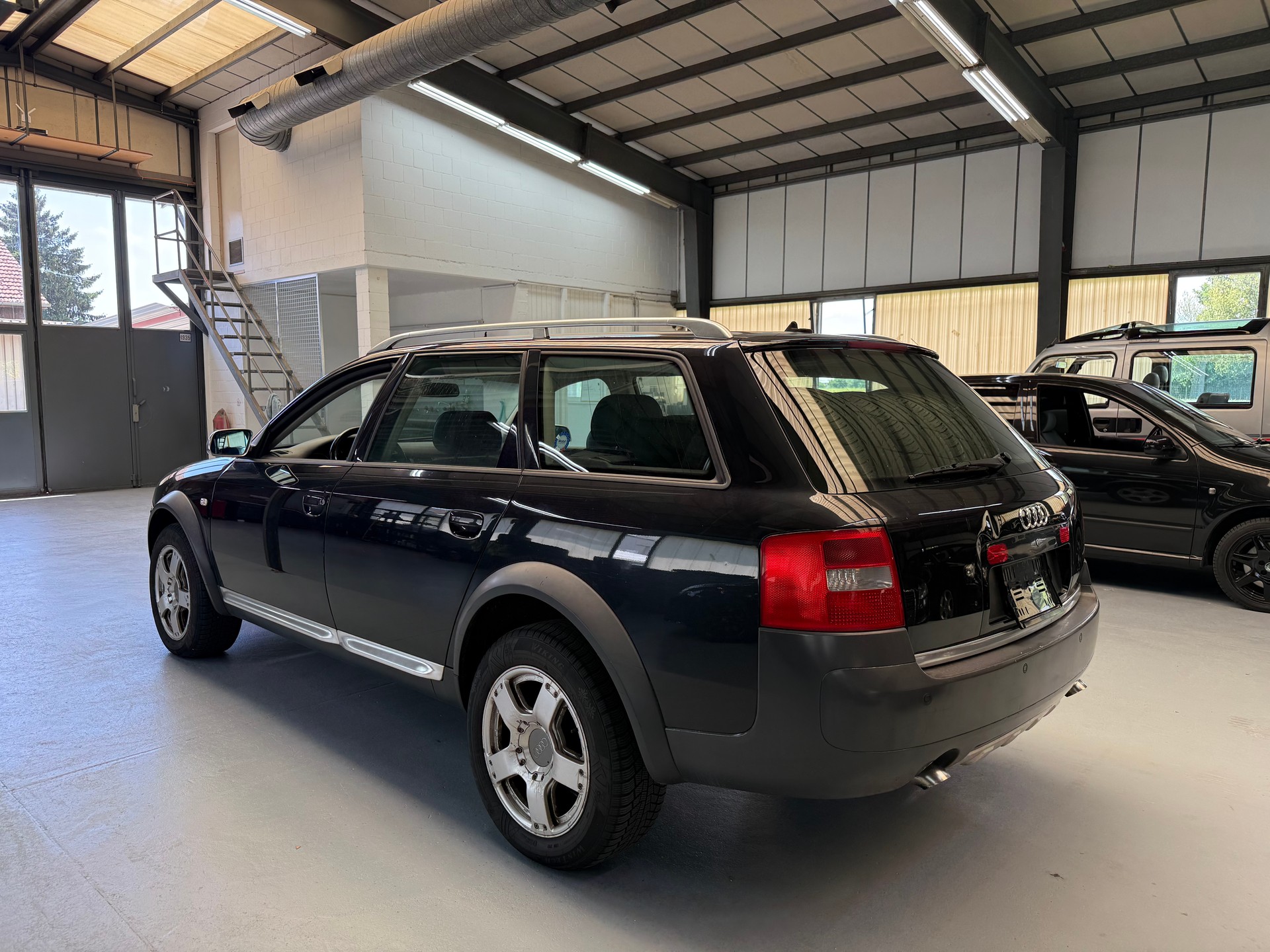 AUDI A6 allroad 2.5TDI quattro Handschalter!-image-4