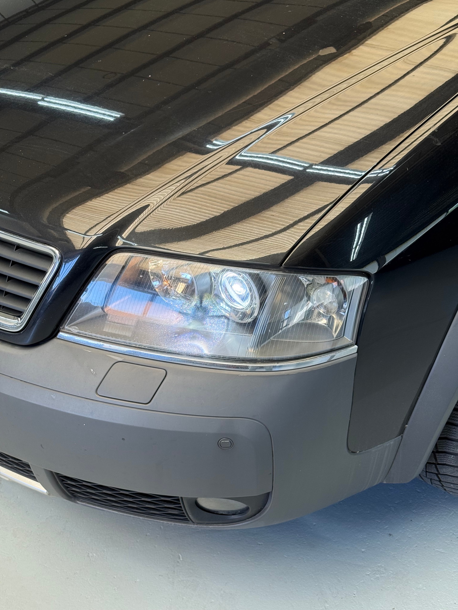 AUDI A6 allroad 2.5TDI quattro Handschalter!-image-13