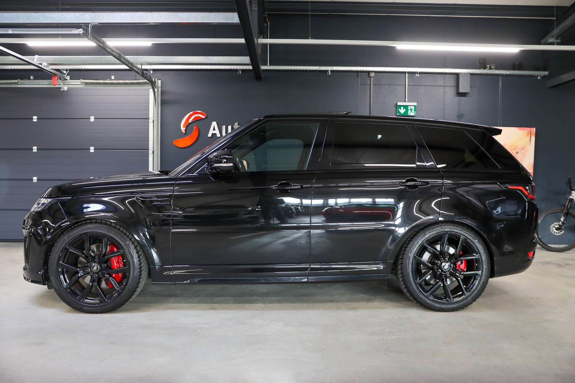 LAND ROVER Range Rover Sport 5.0 V8 S/C SVR Automatic-image-2