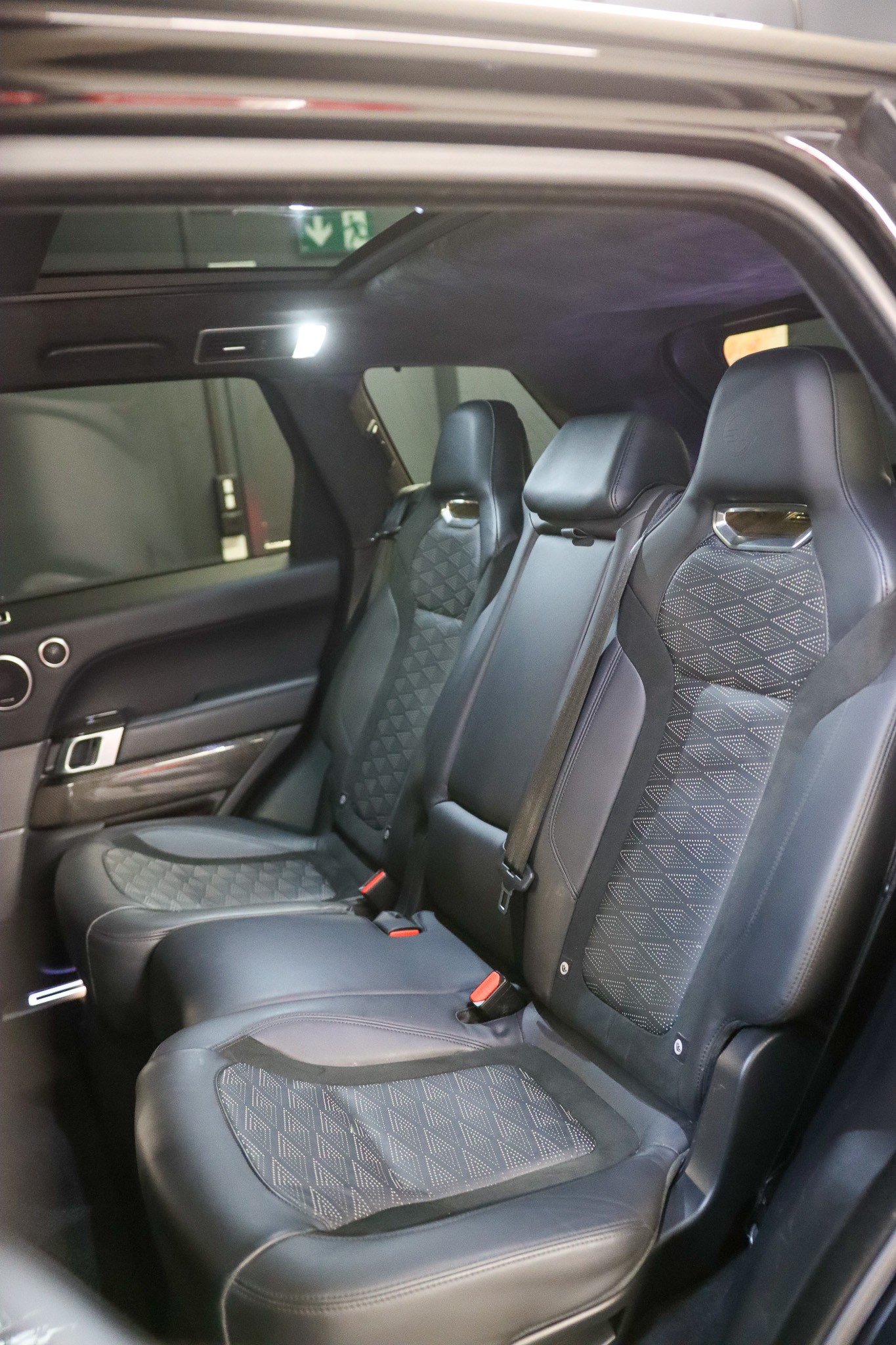 LAND ROVER Range Rover Sport 5.0 V8 S/C SVR Automatic-image-14