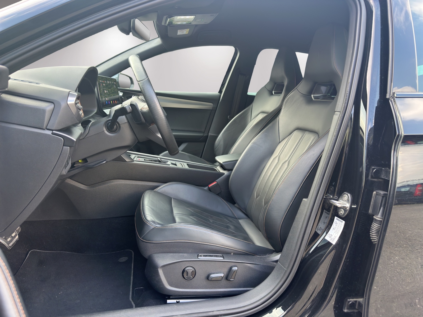 CUPRA LEON 1.4 e-HYBRID pHEV DSG-image-9
