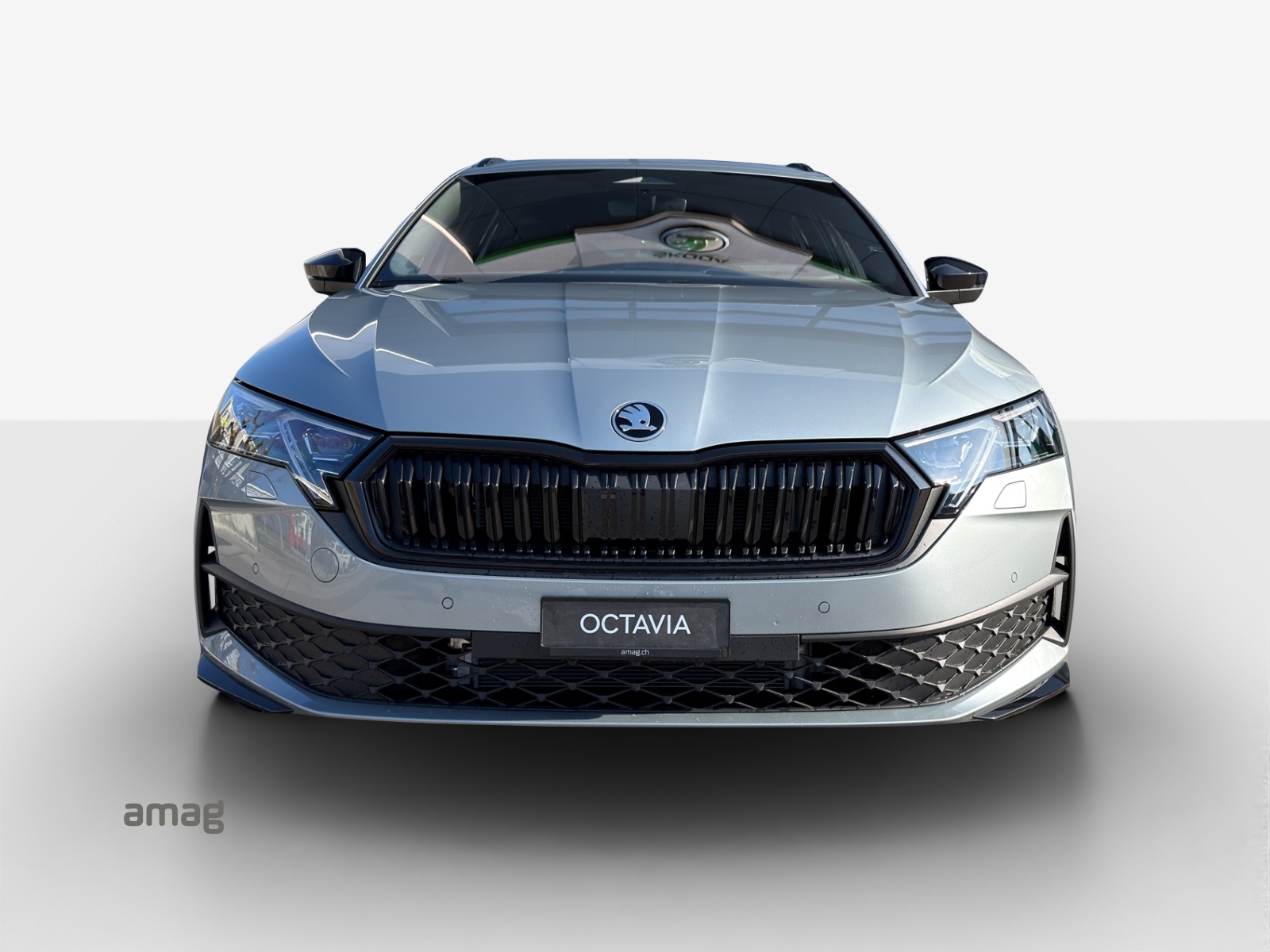 SKODA Octavia Sportline Dynamic 2.0 TSI 204PS 7DSG 4x4-image-6