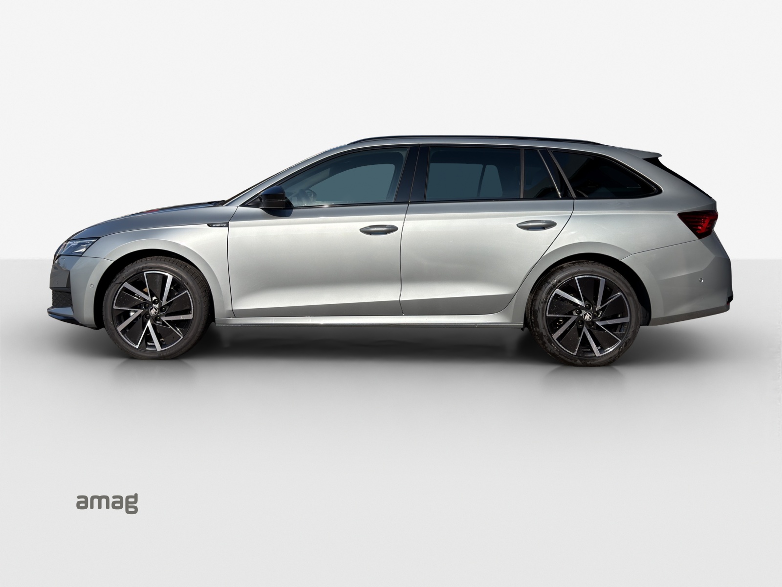 SKODA Octavia Sportline Dynamic 2.0 TSI 204PS 7DSG 4x4-image-1