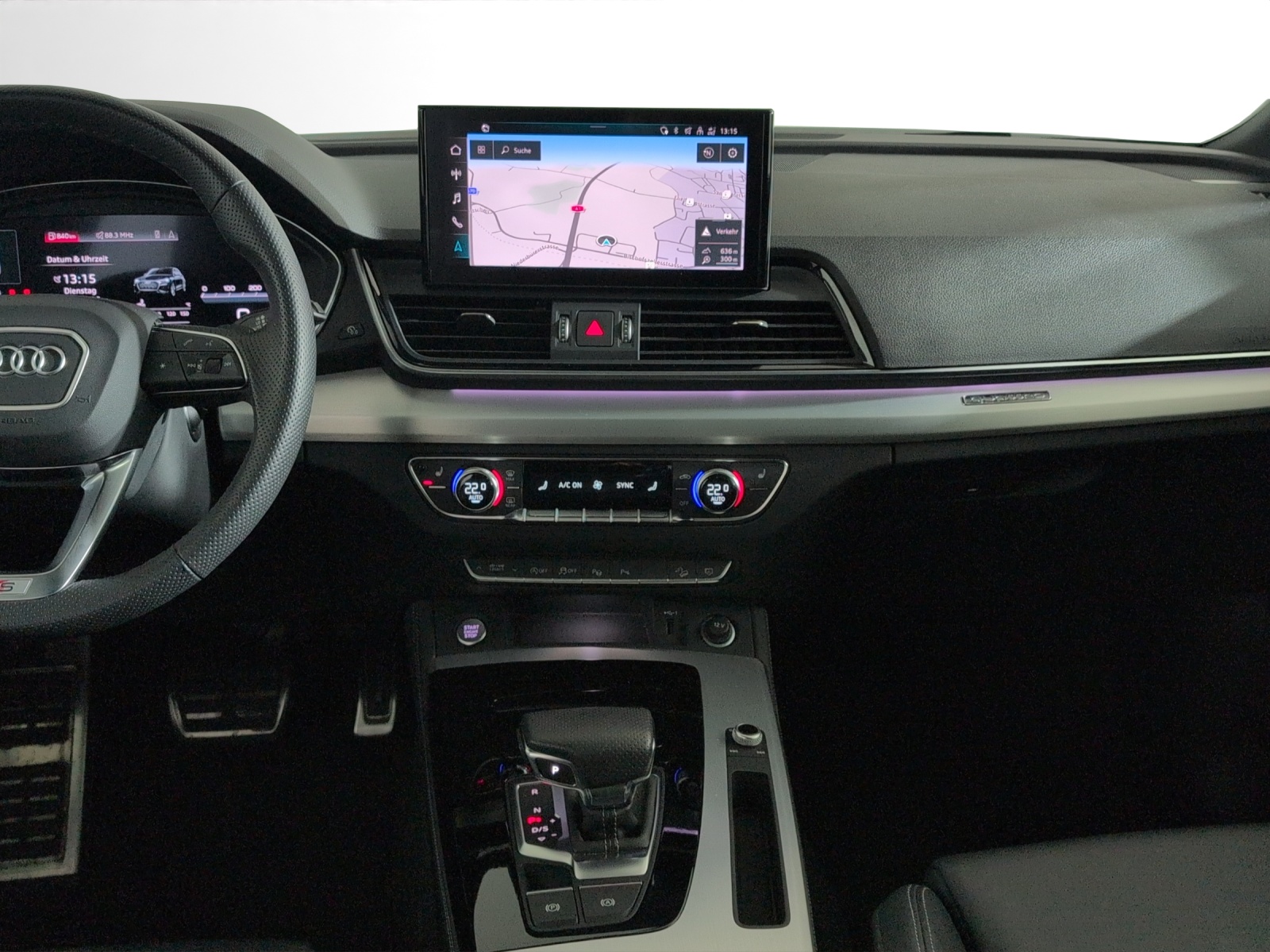 AUDI Q5 40 TDI Black Edition quattro S-tronic-image-9