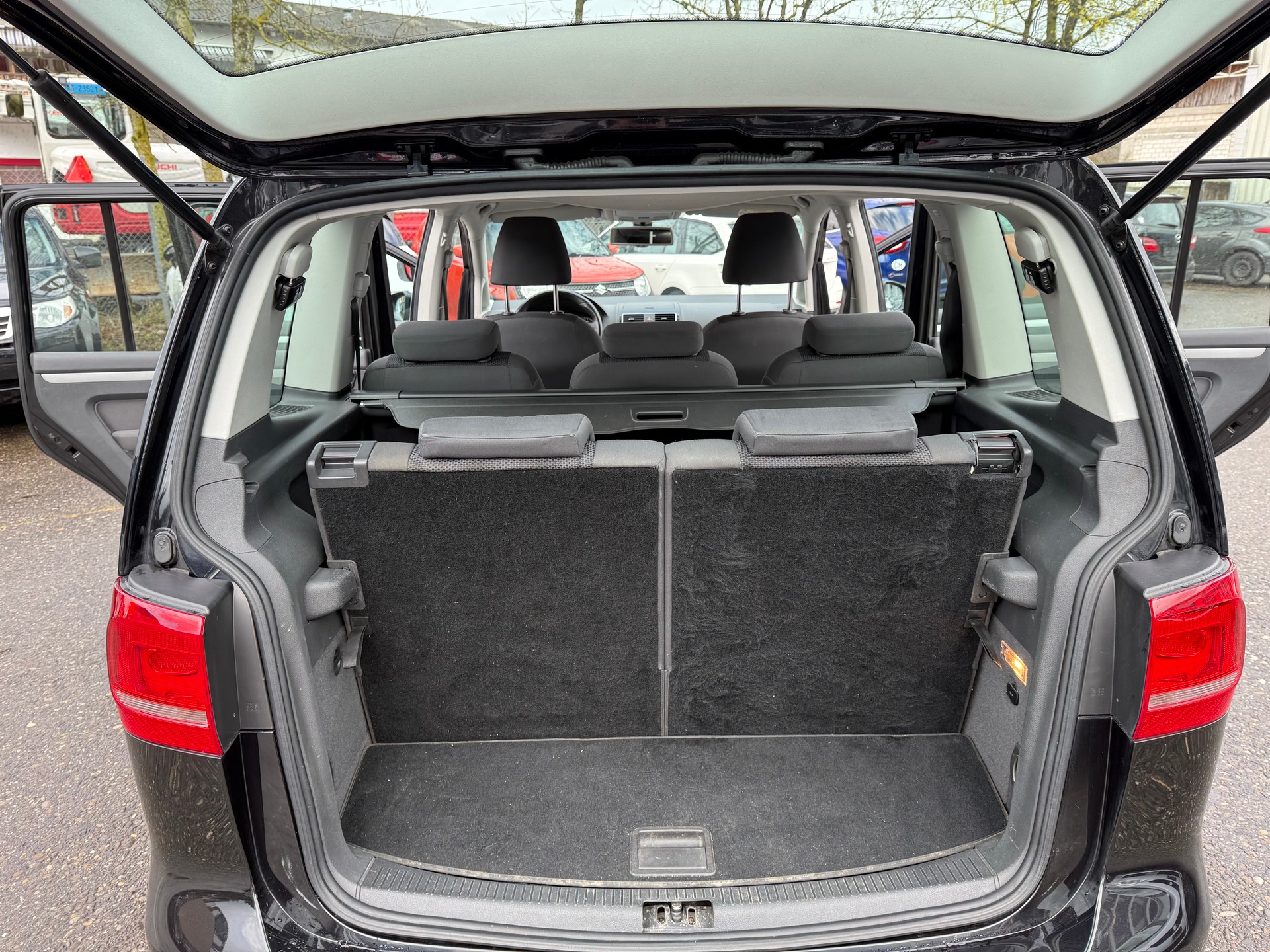 VW Touran 1.4 TSI Comfortline-image-10