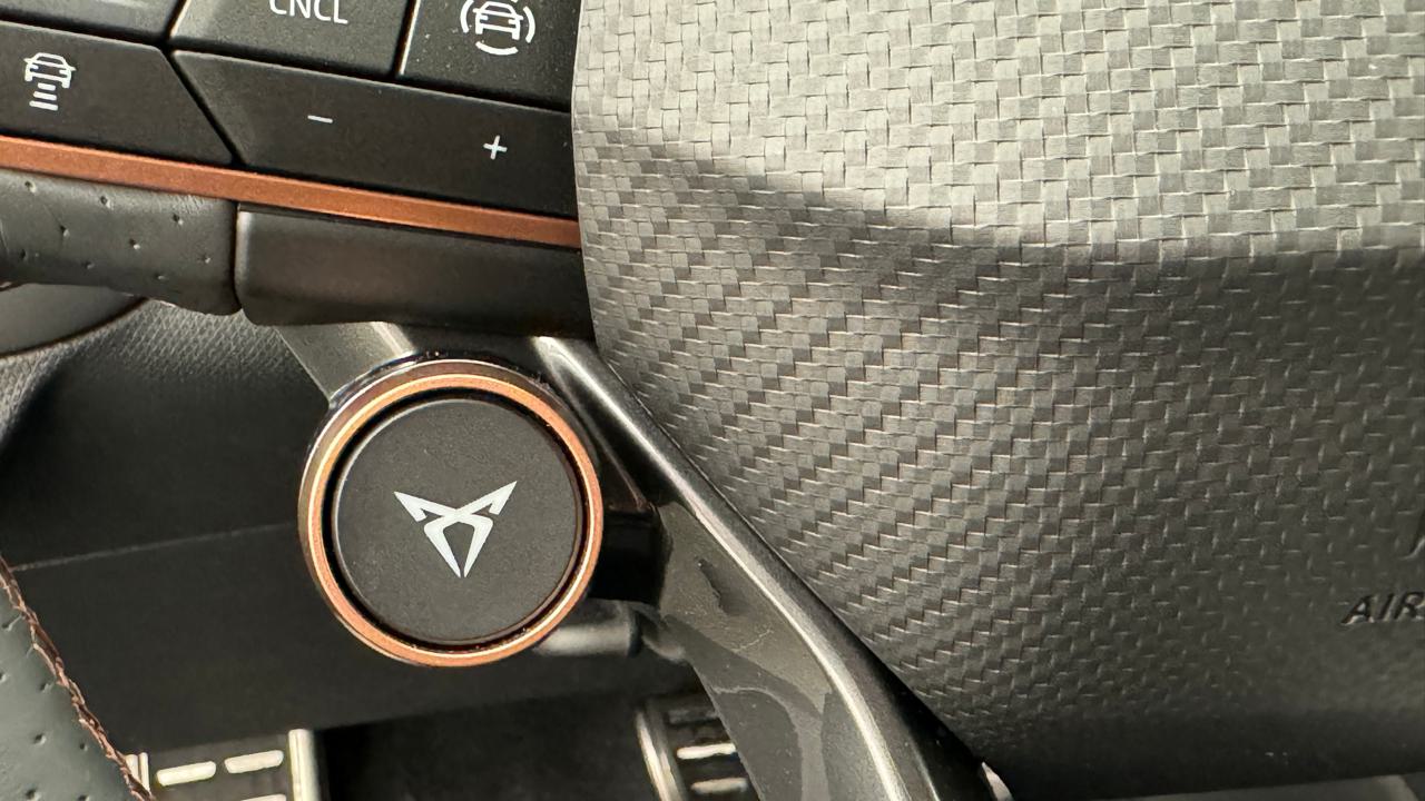 CUPRA Terramar 1.5 eHybrid DSG-image-9