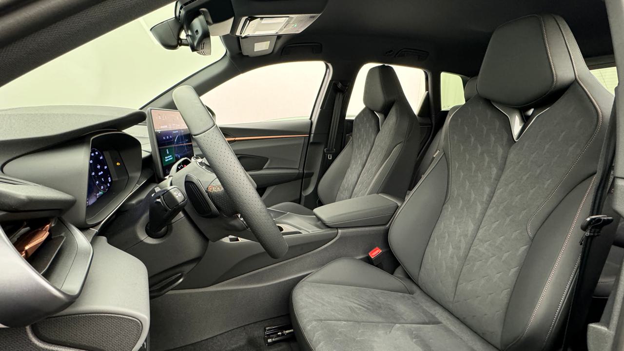 CUPRA Terramar 1.5 eHybrid DSG-image-4