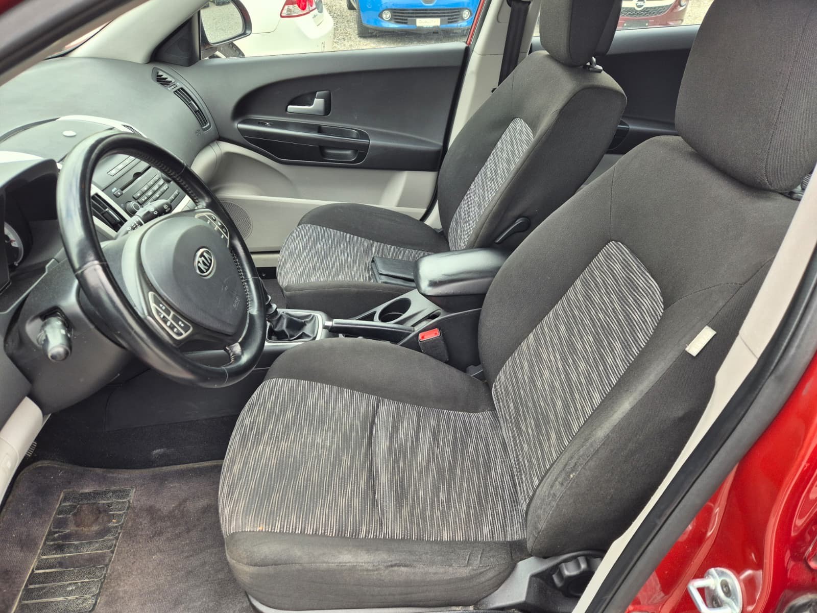 KIA Cee'd 1.6 16V Trend-image-8