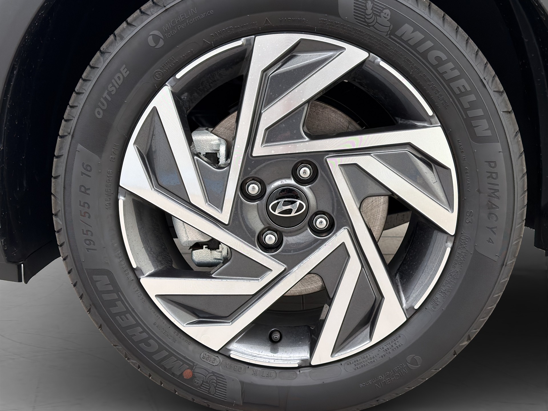 HYUNDAI Bayon 1.0 T-GDi Amplia-image-5