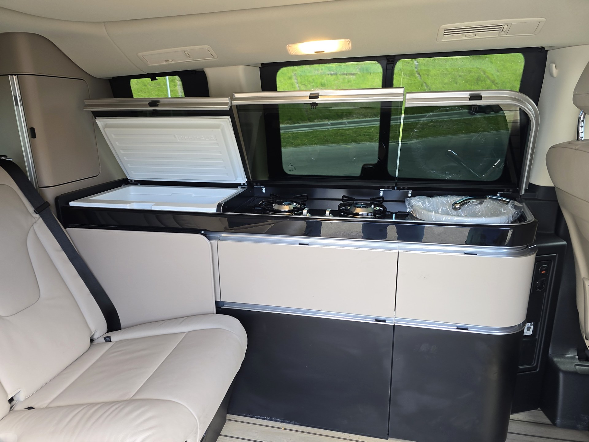 MERCEDES-BENZ Marco Polo 300 d 4M Automat-image-3