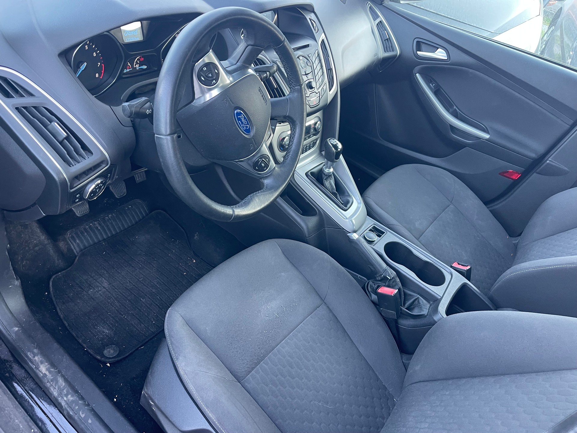 FORD Focus 1.0 SCTi Trend-image-6