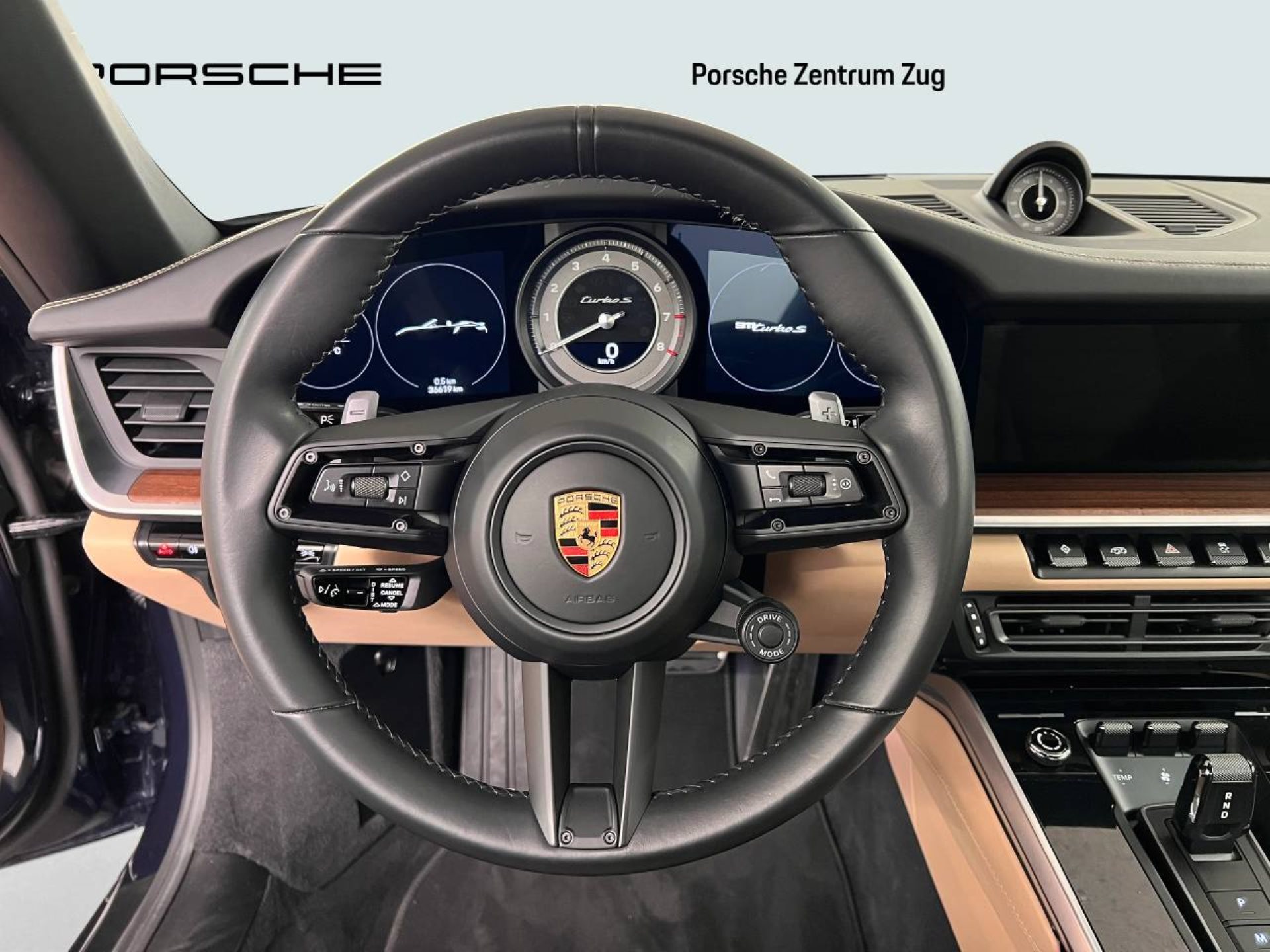 PORSCHE 911 Turbo S Cabriolet-image-15