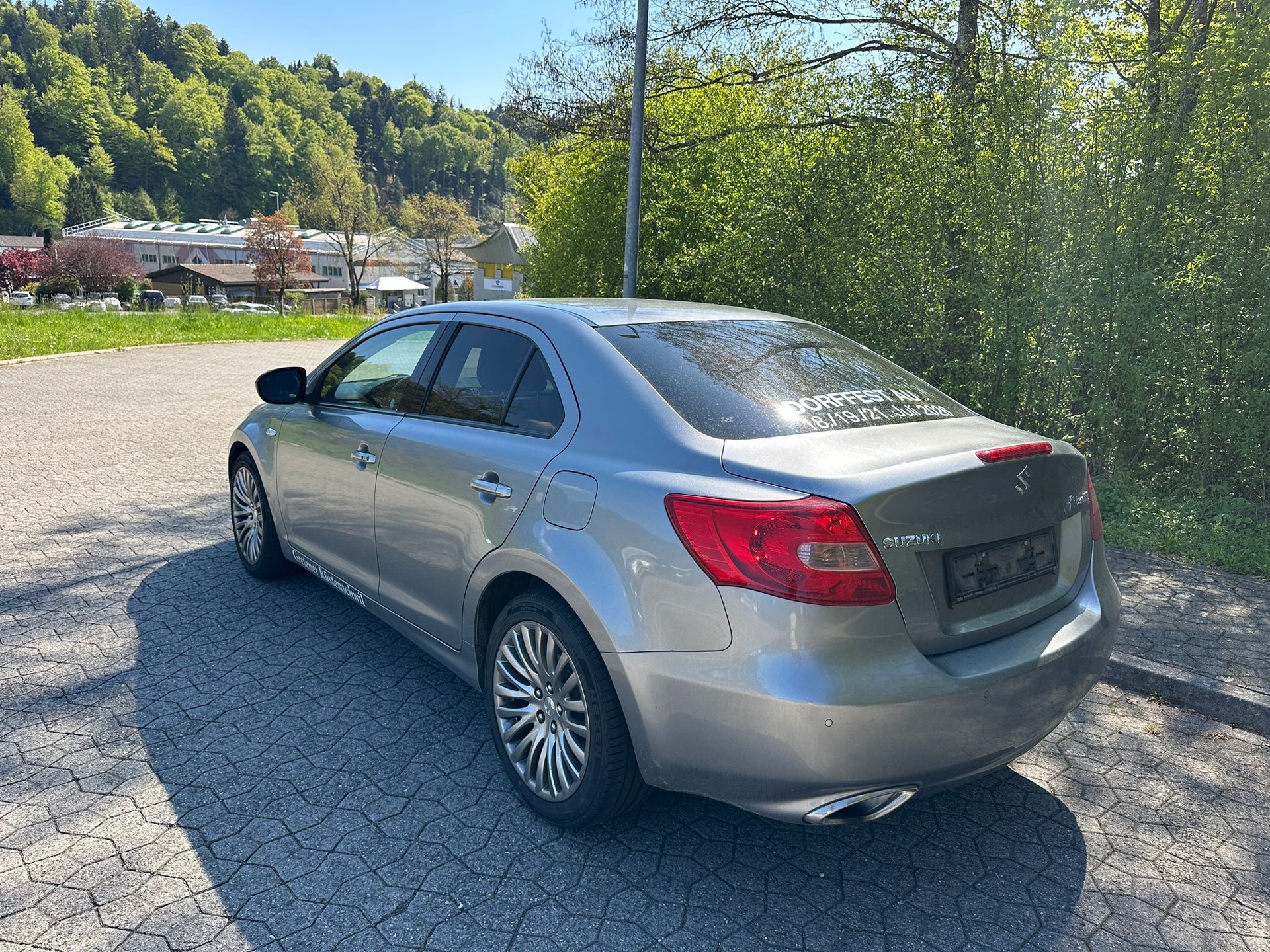 SUZUKI Kizashi 2.4 GL Top 4WD CVT-image-4