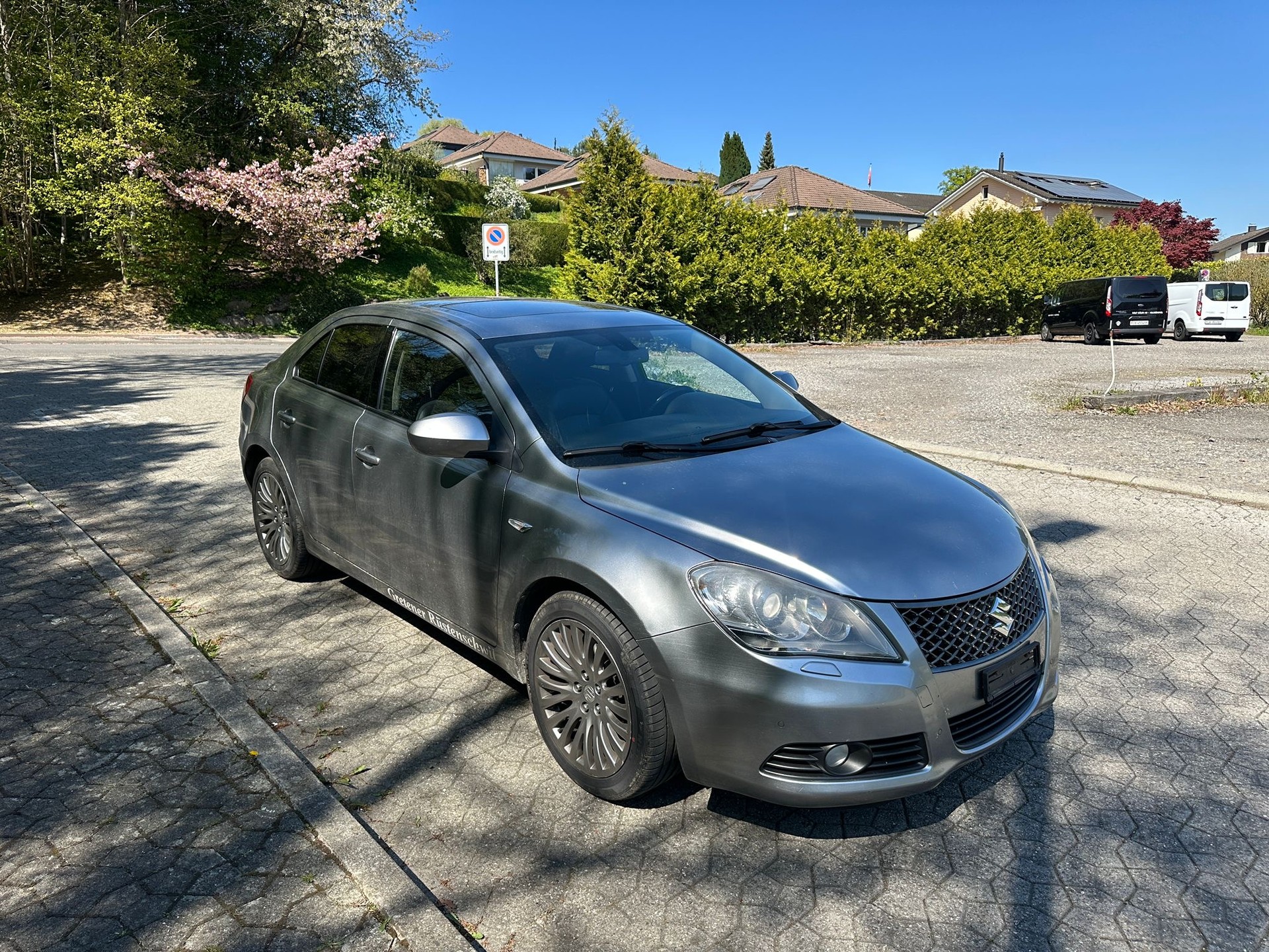SUZUKI Kizashi 2.4 GL Top 4WD CVT-image-2