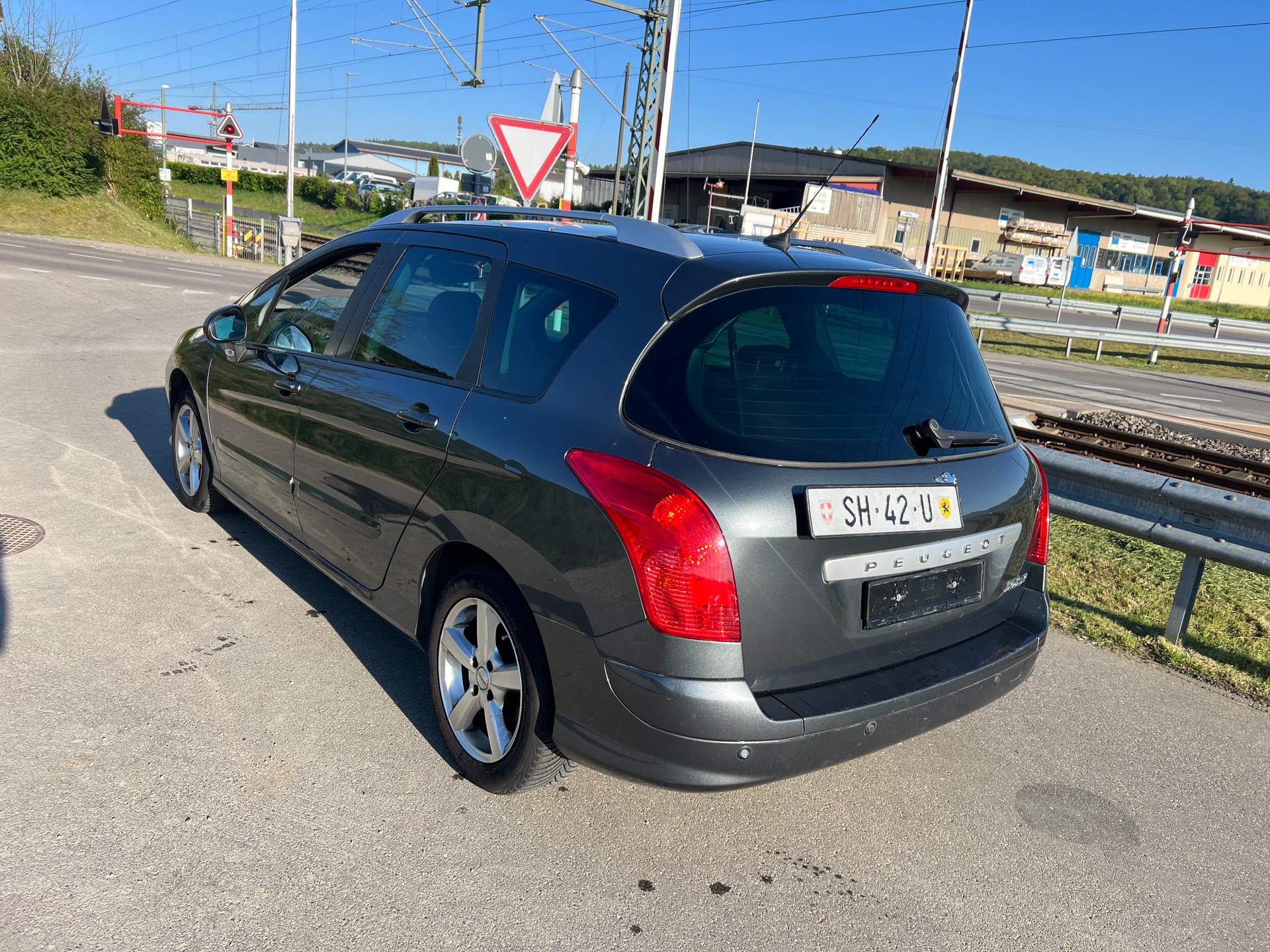 PEUGEOT 308 SW 1.6 16V Turbo Sport Automatic-image-6