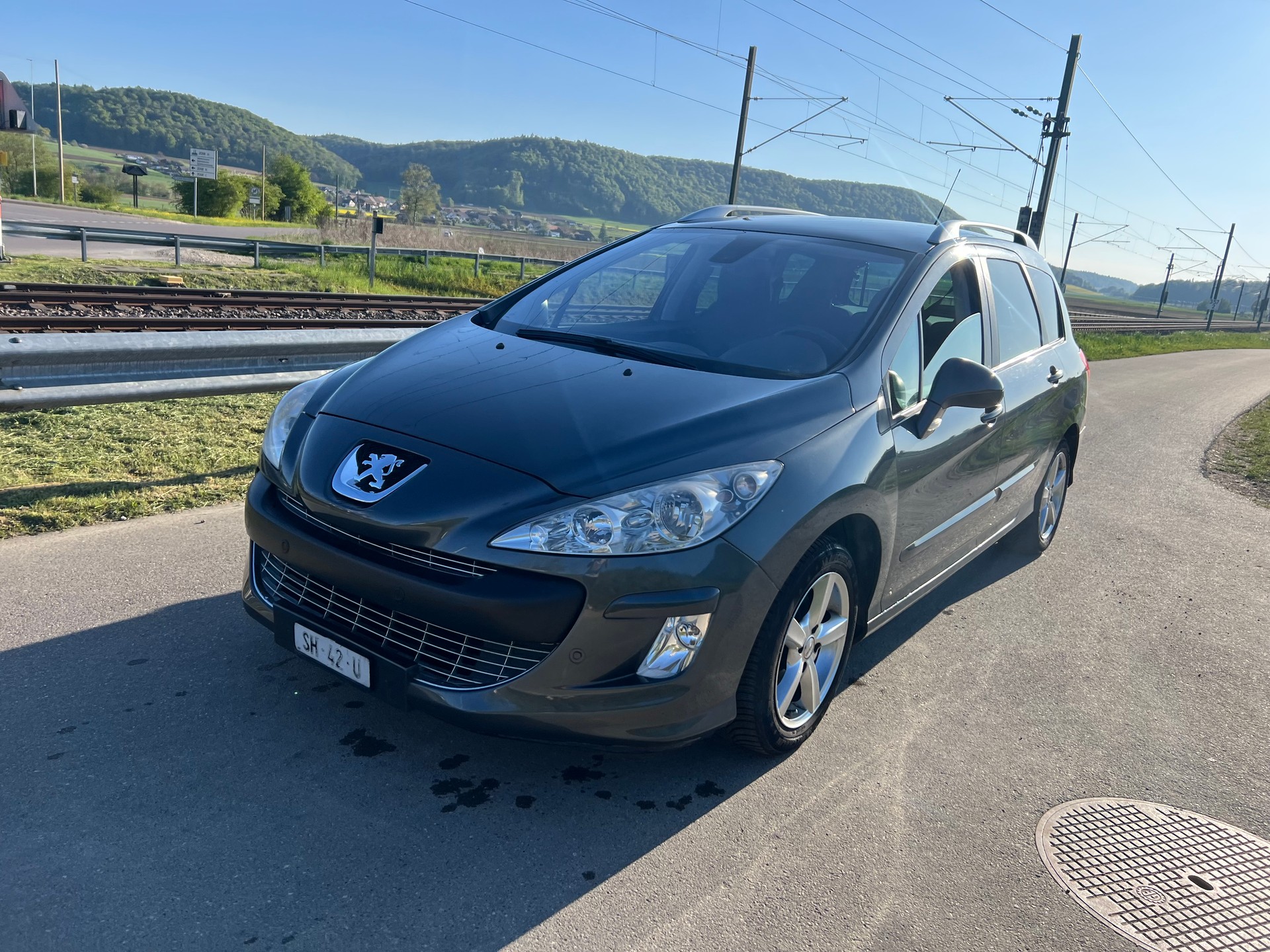 PEUGEOT 308 SW 1.6 16V Turbo Sport Automatic-image-2