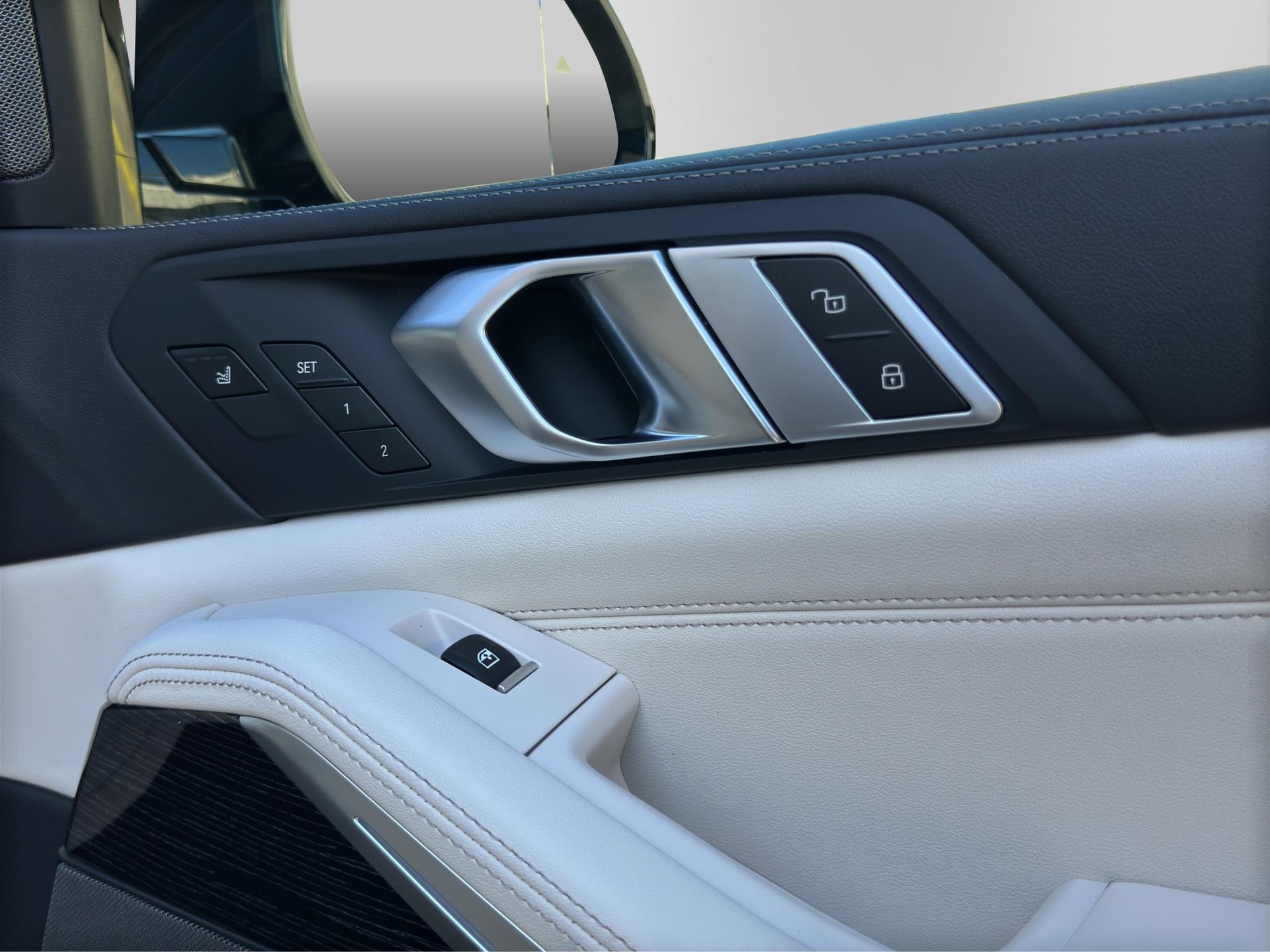 BMW X5 40i xDrive M Sport Pro-image-18