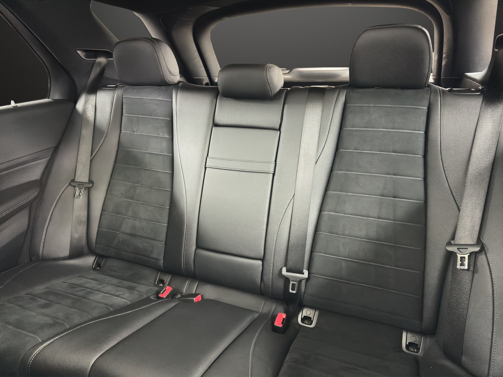 MERCEDES-BENZ GLE 300 d 4Matic AMG-image-14