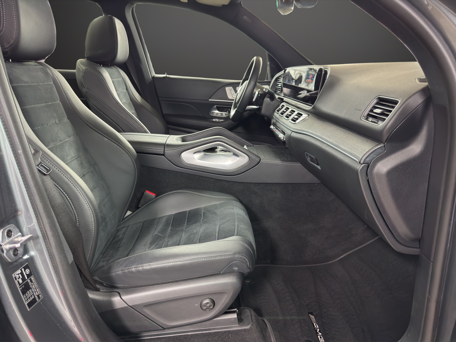 MERCEDES-BENZ GLE 300 d 4Matic AMG-image-11