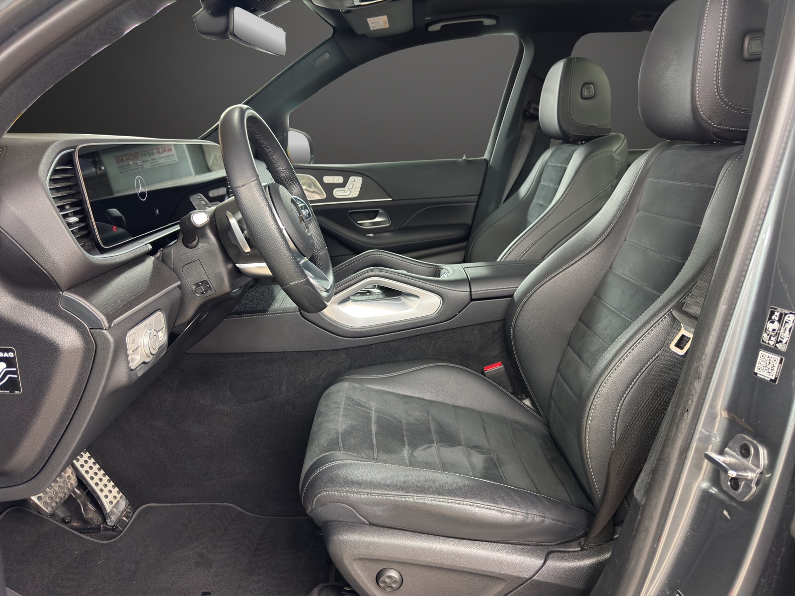 MERCEDES-BENZ GLE 300 d 4Matic AMG-image-9