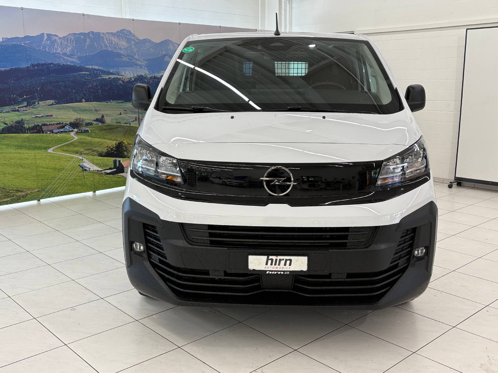 OPEL Vivaro-e Cargo 75kWh-image-1