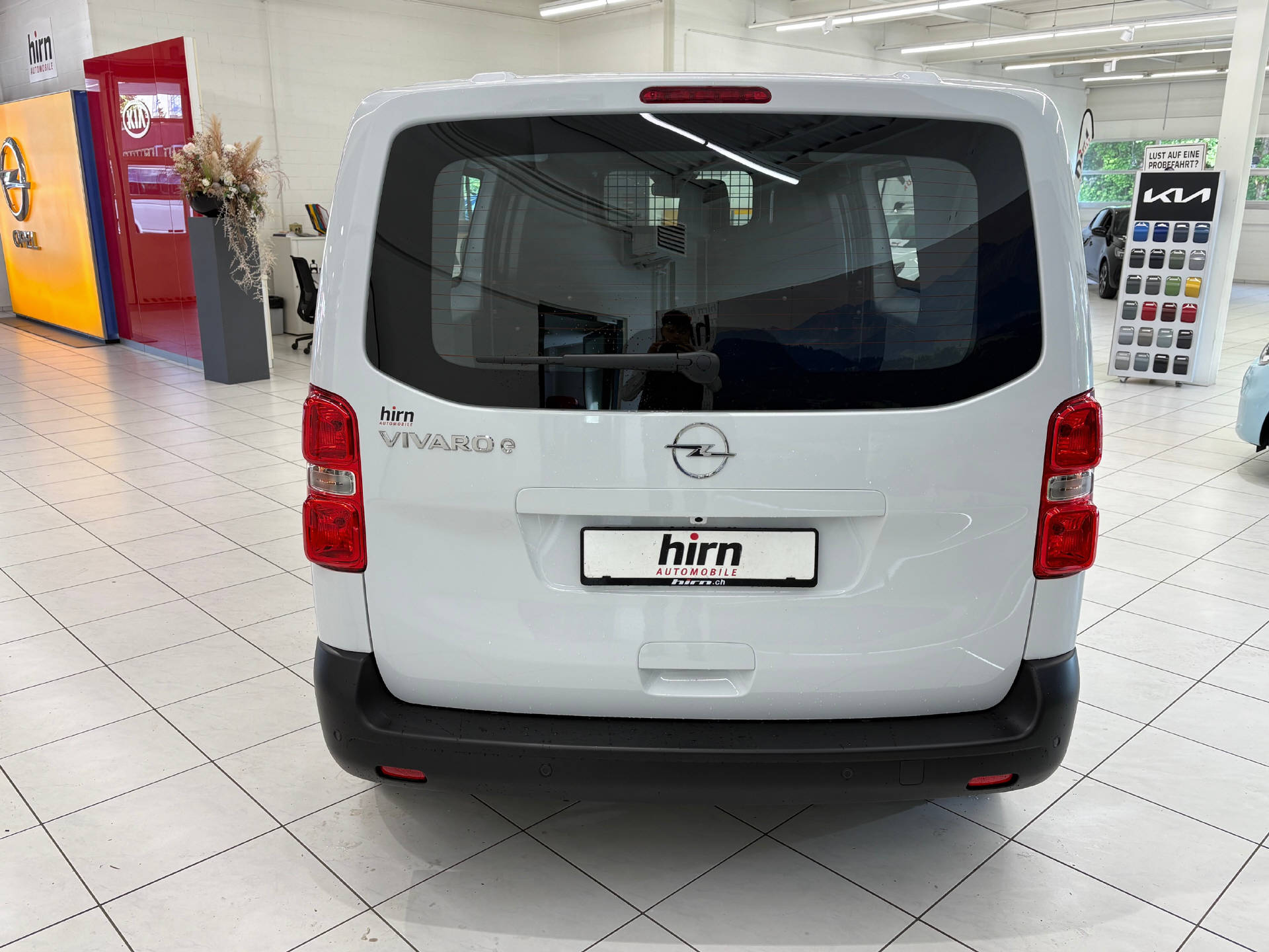 OPEL Vivaro-e Cargo 75kWh-image-6