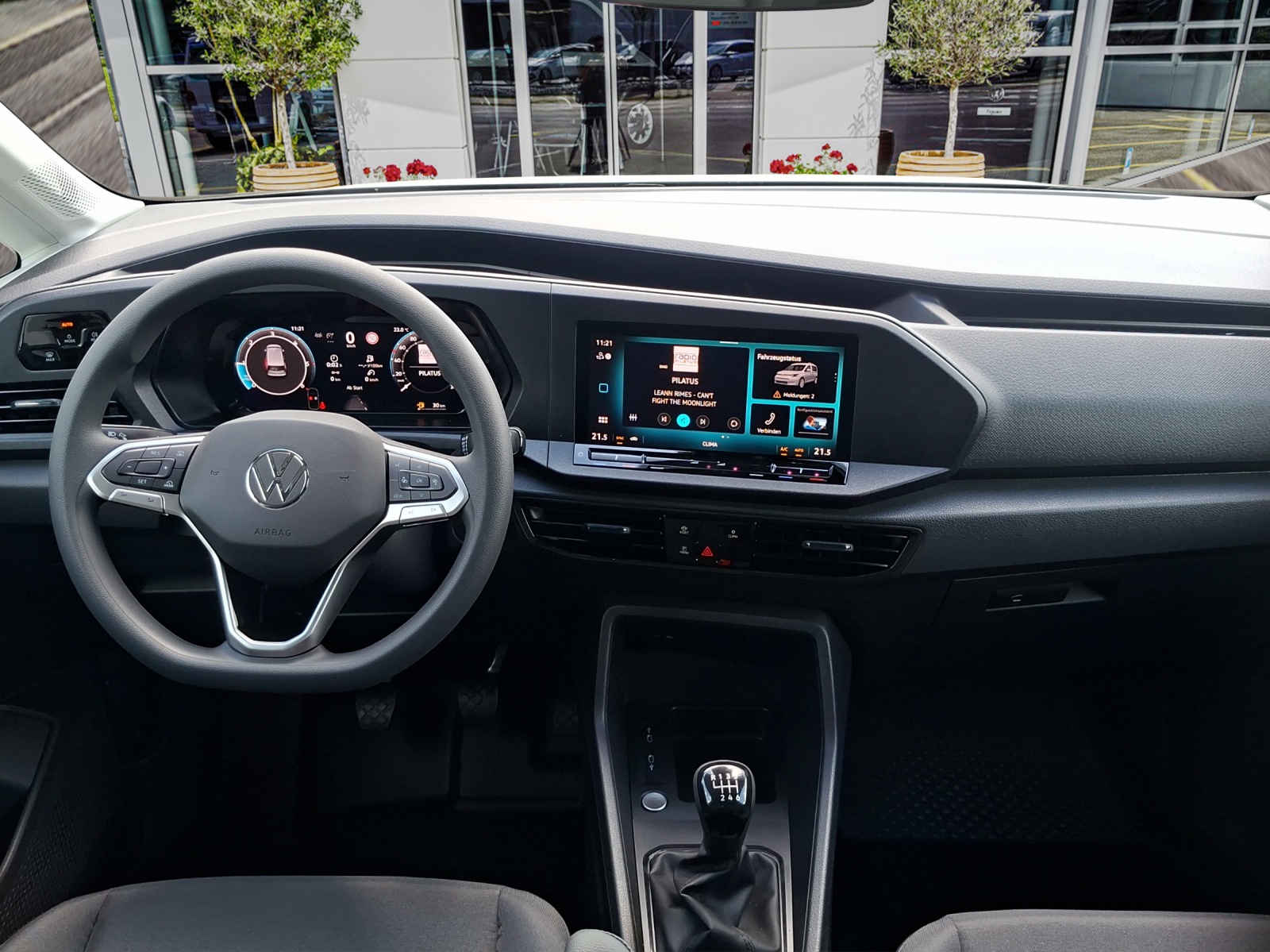 VW Caddy Cargo 2.0TDI 4Motion-image-12