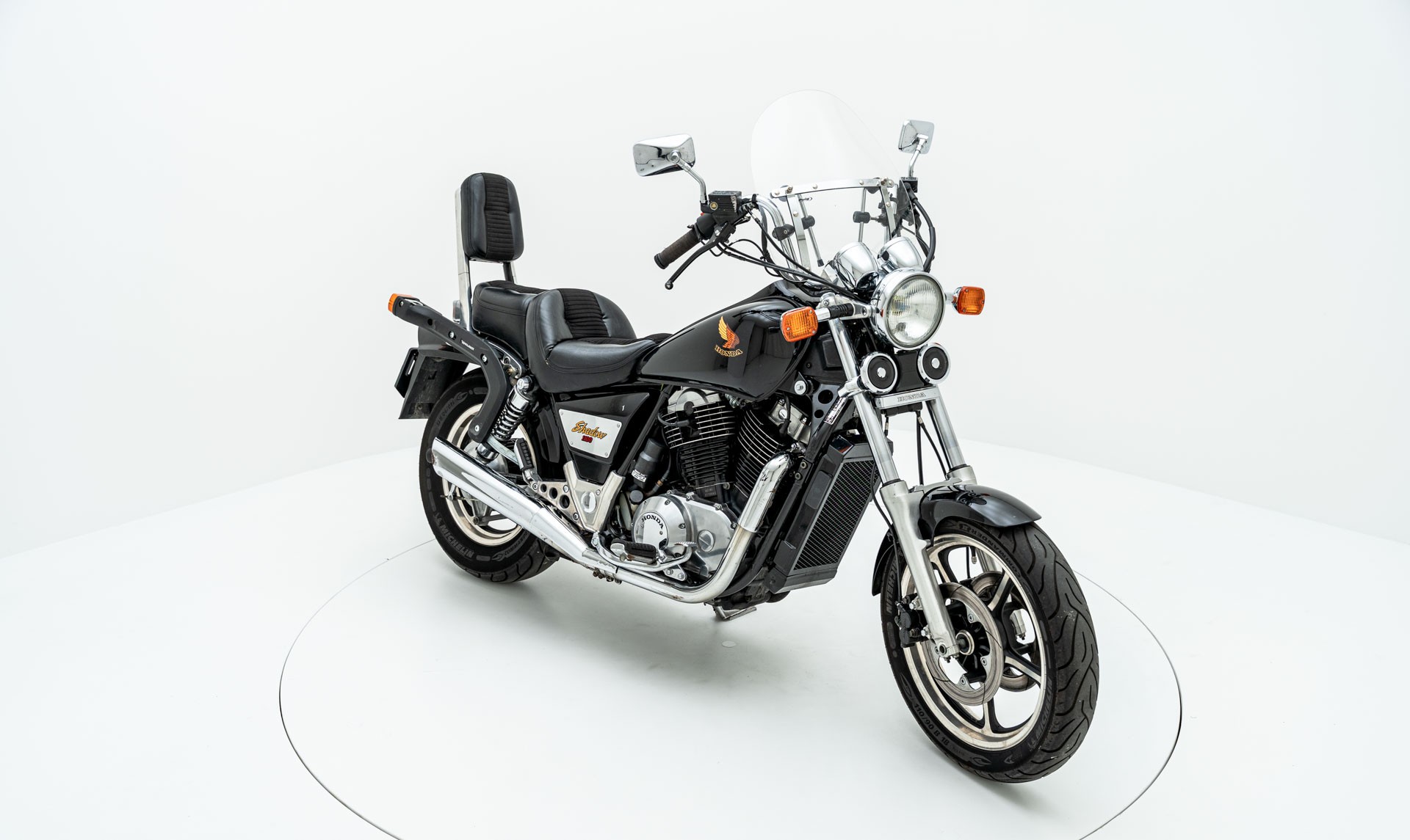 HONDA VT 1100 C G Shadow-showroom-element-1