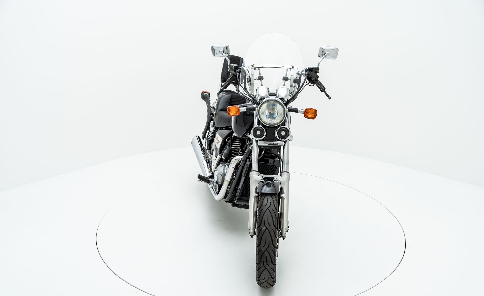 HONDA VT 1100 C G Shadow-image-6