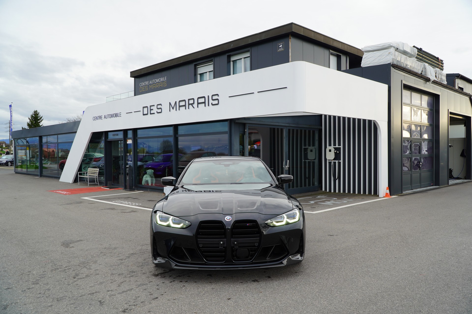BMW M4 Coupé Competition-showroom-element-1