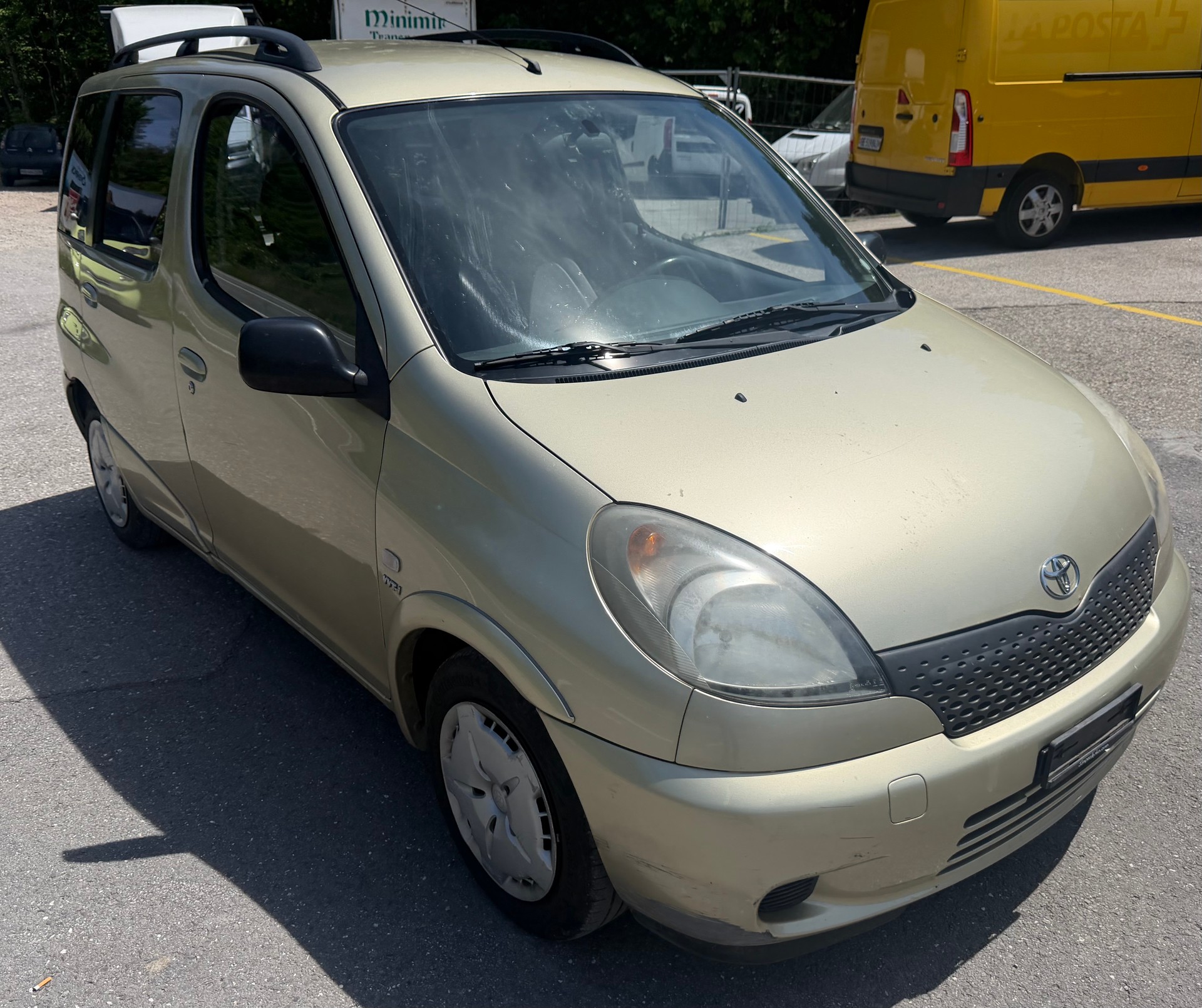 TOYOTA Yaris Verso 1.3 Linea Sol-showroom-element-2