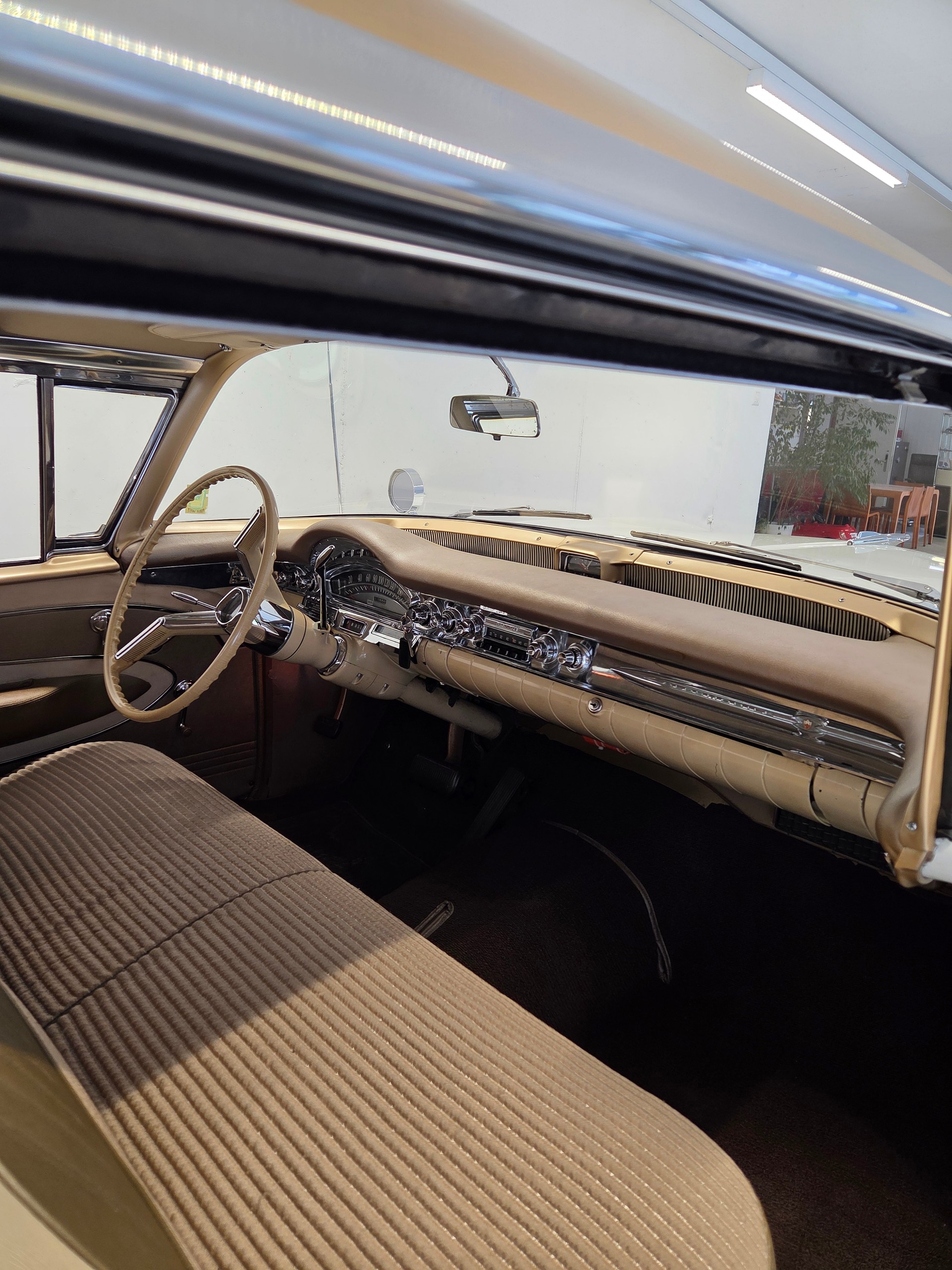 OLDSMOBILE Super 88 2 Door Coupe Veteran-image-5