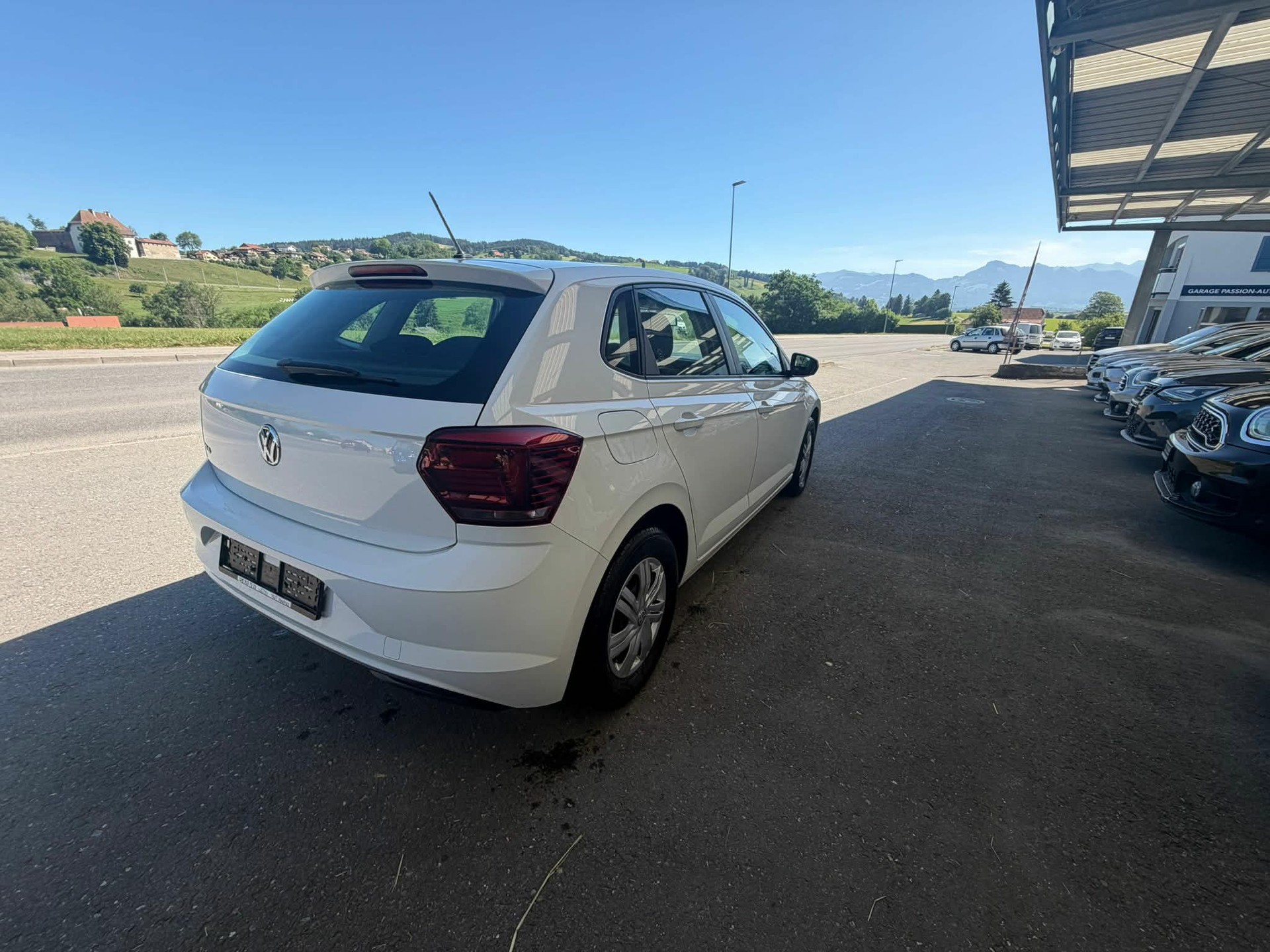 VW Polo 1.0 BMT Trendline-image-5