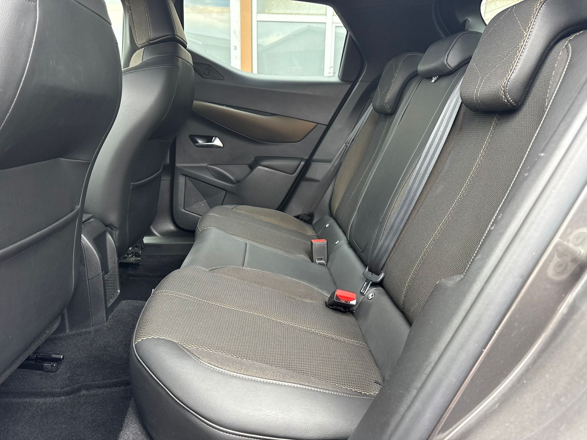 DS AUTOMOBILES DS 3 Crossback 1.2 PureTech SO Chic EAT8-image-9
