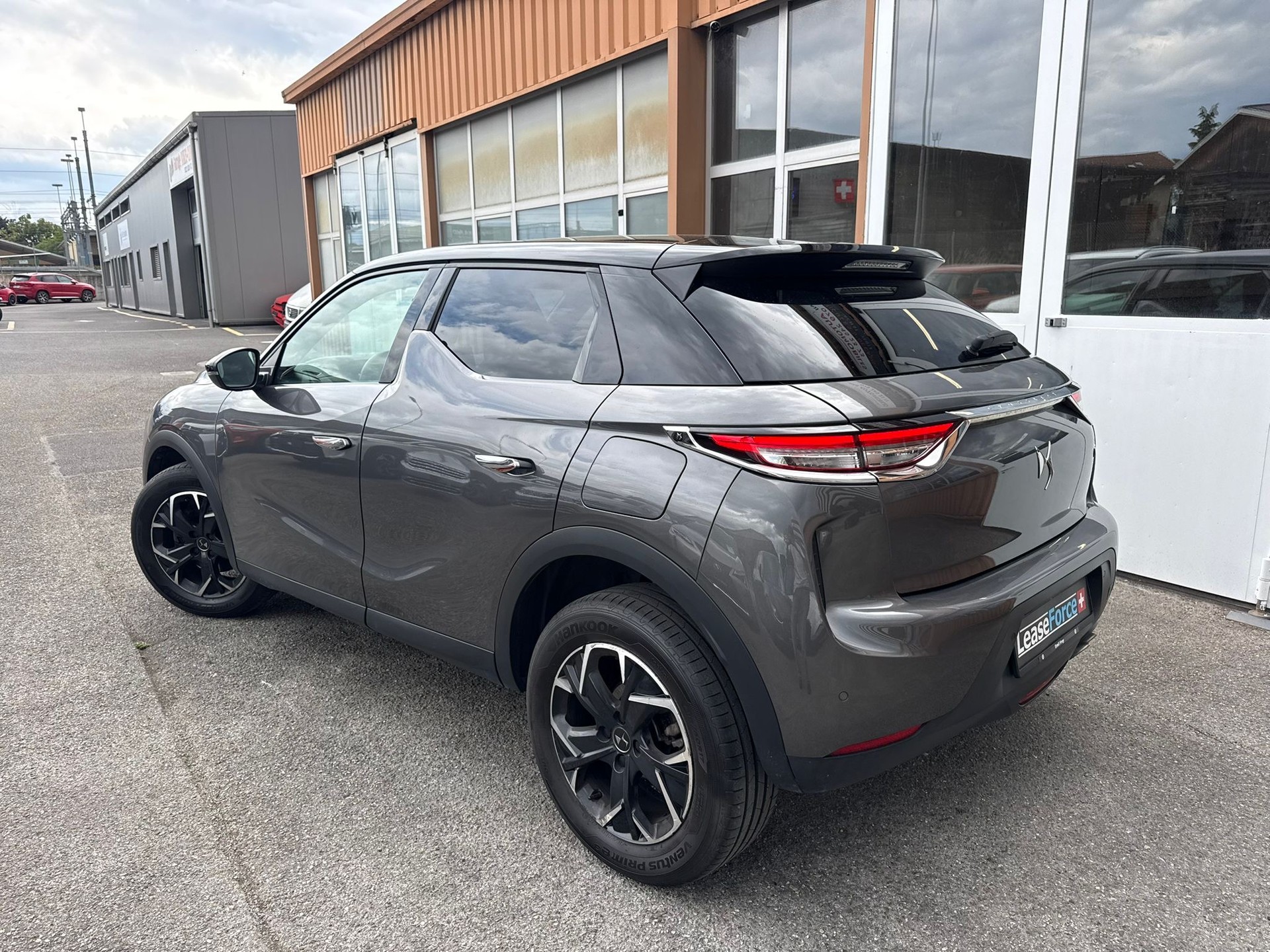DS AUTOMOBILES DS 3 Crossback 1.2 PureTech SO Chic EAT8-image-2
