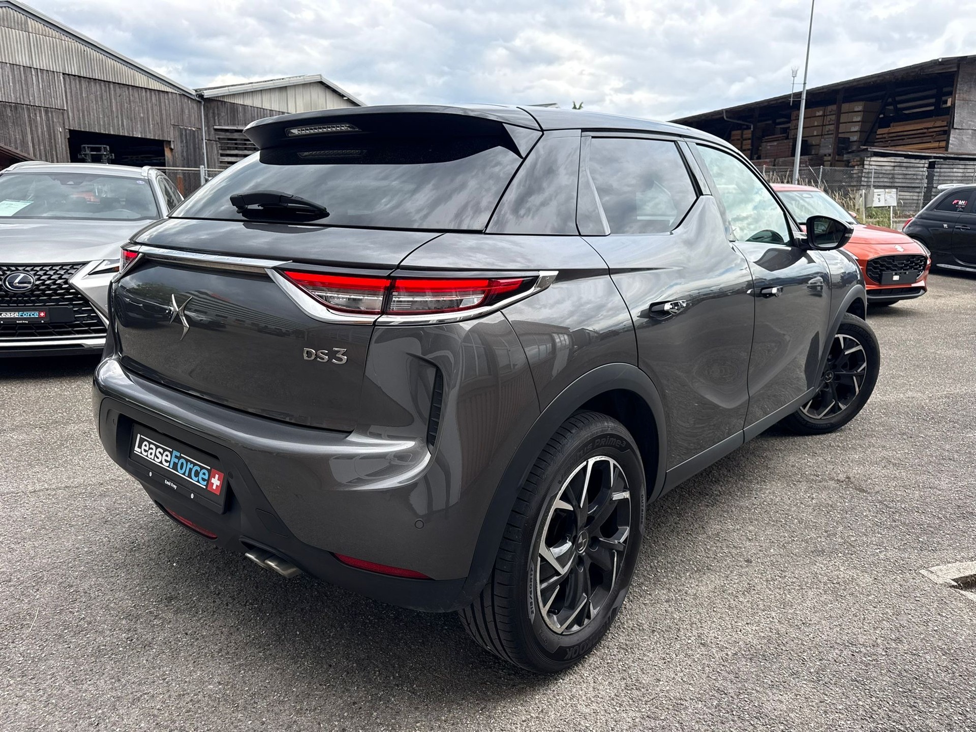 DS AUTOMOBILES DS 3 Crossback 1.2 PureTech SO Chic EAT8-image-3