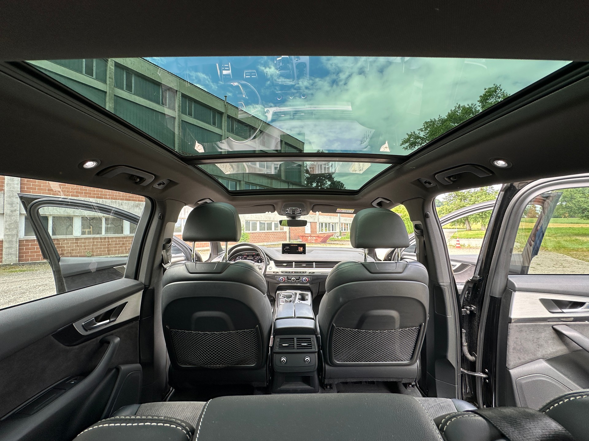 AUDI 3.0 V6 TDI 272 quattro T-Tronic-image-4