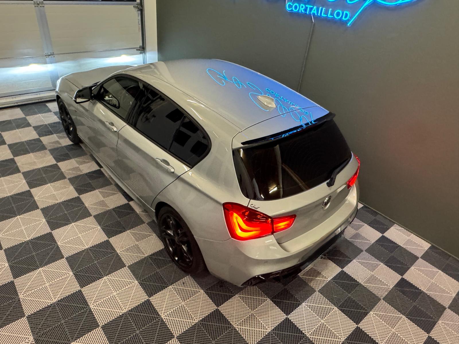 BMW M135i xDrive Steptronic-image-2