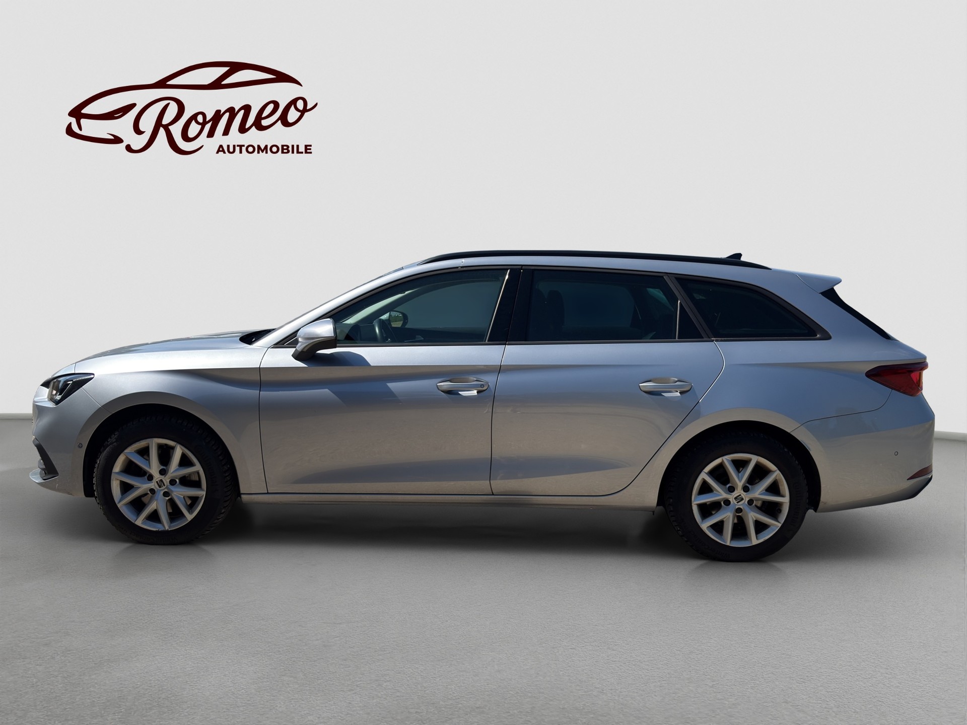 SEAT Leon ST 2.0 TDI EVO DSG Style ** CH Auto ** 1. Hand ** Ab MFK und Service **-image-5