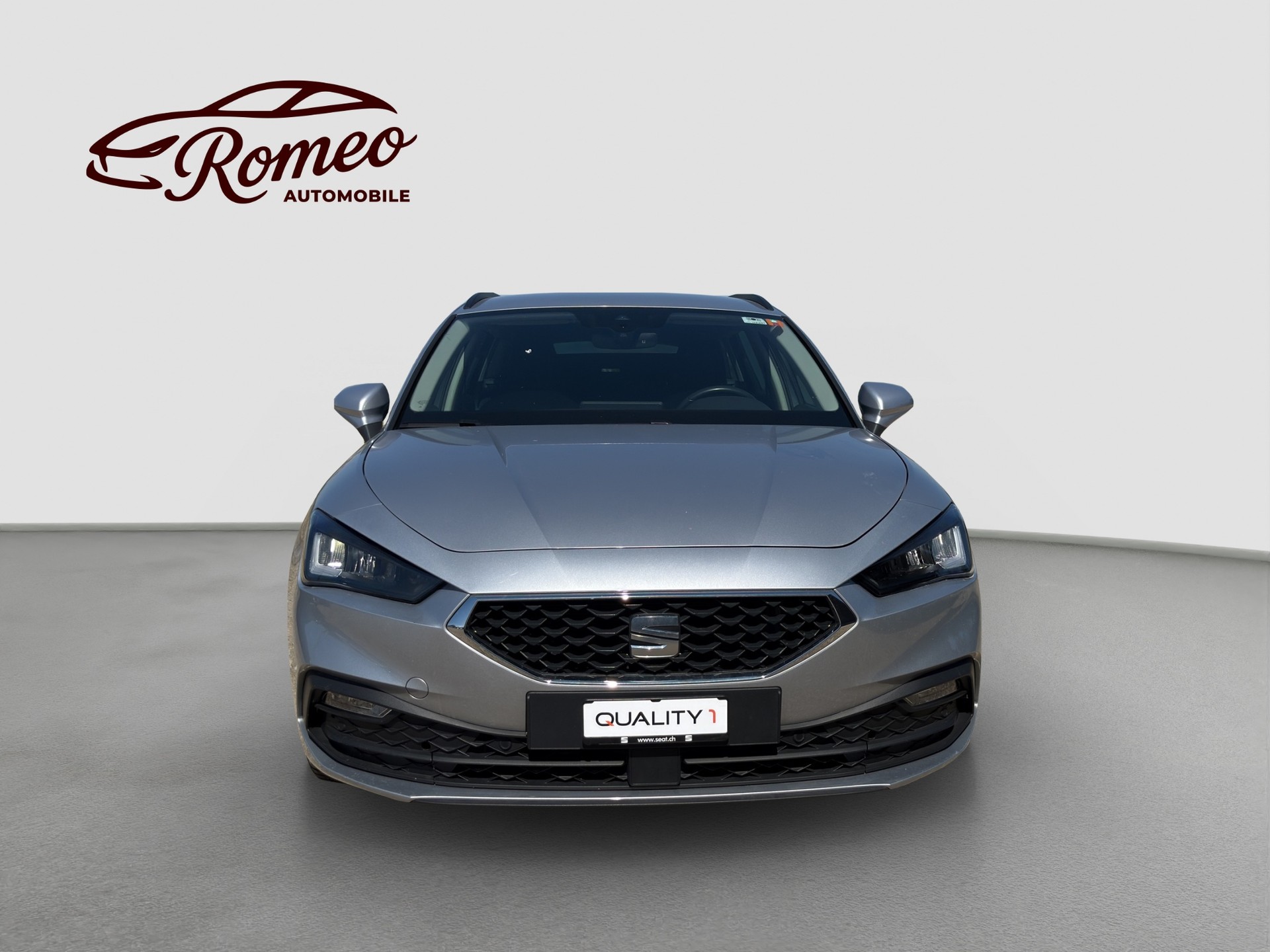 SEAT Leon ST 2.0 TDI EVO DSG Style ** CH Auto ** 1. Hand ** Ab MFK und Service **-image-6