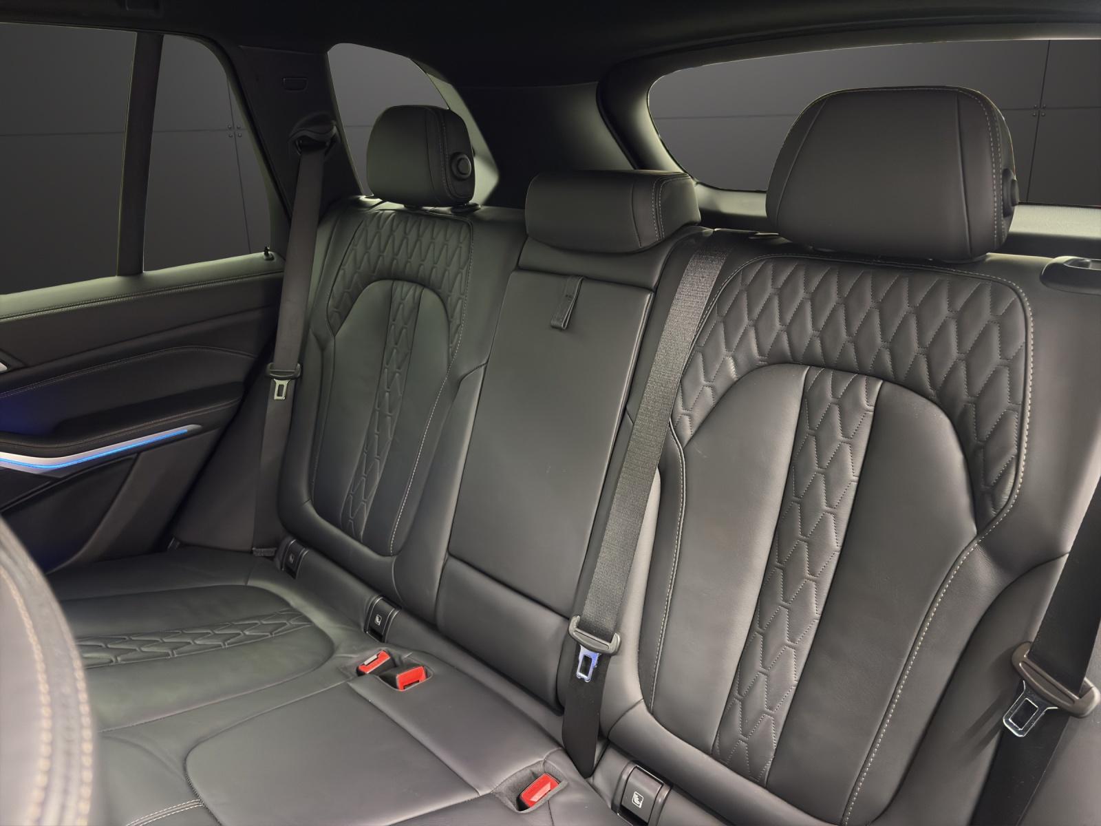 BMW X5 30d xDrive M SPORTPAKET-image-15