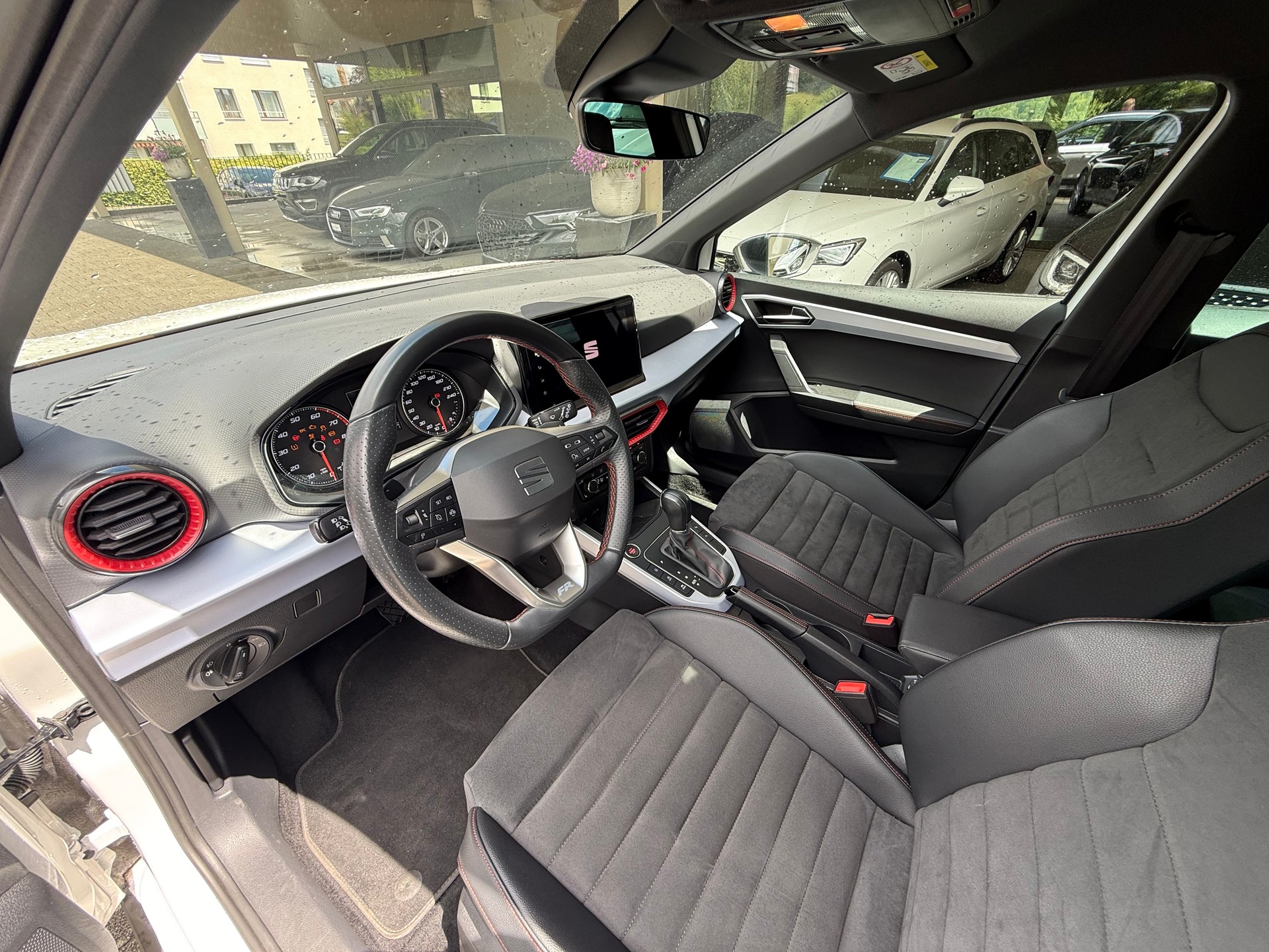SEAT Arona 1.0 TSI Eco Move FR DSG-image-4