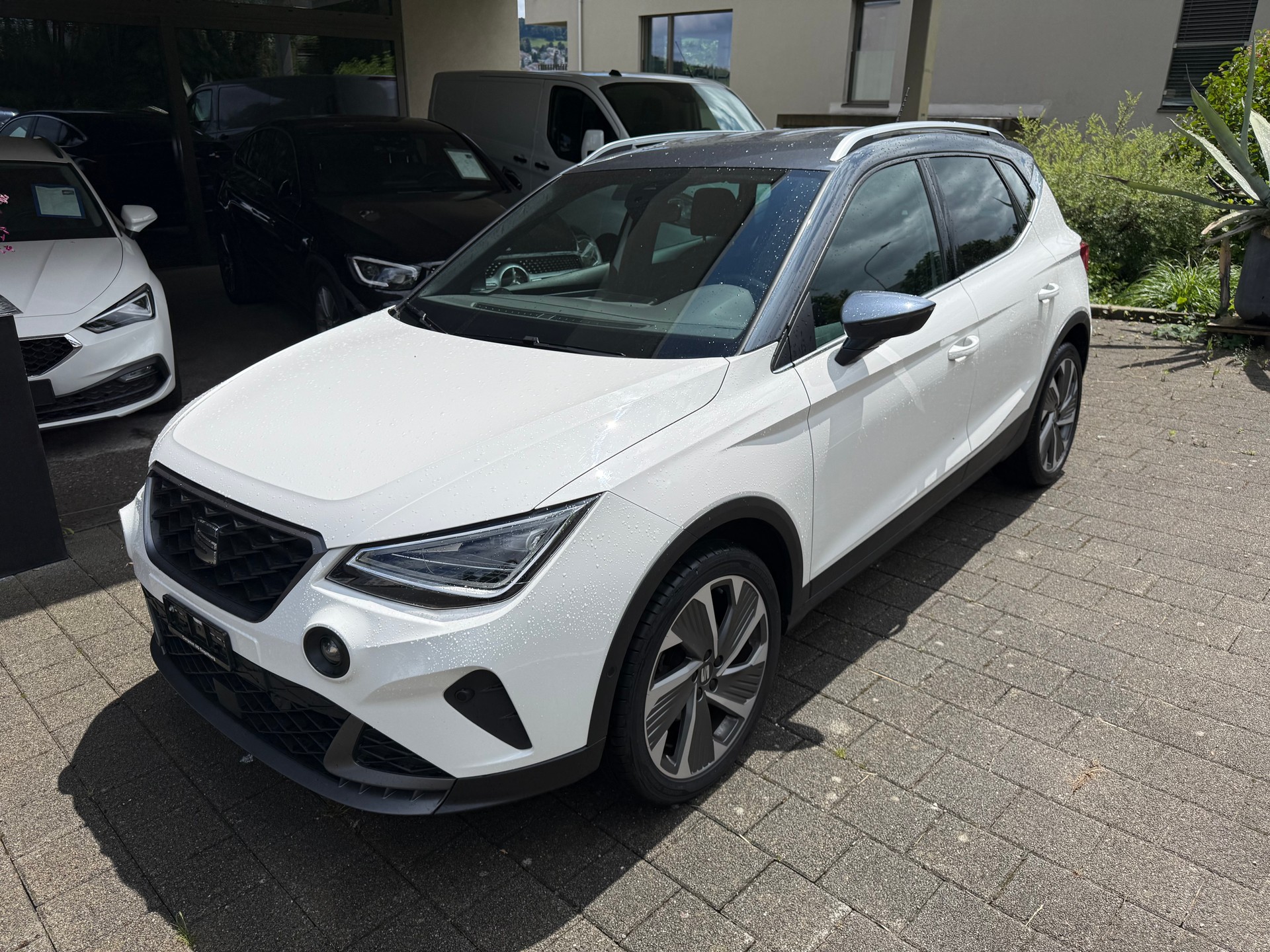SEAT Arona 1.0 TSI Eco Move FR DSG-image-0