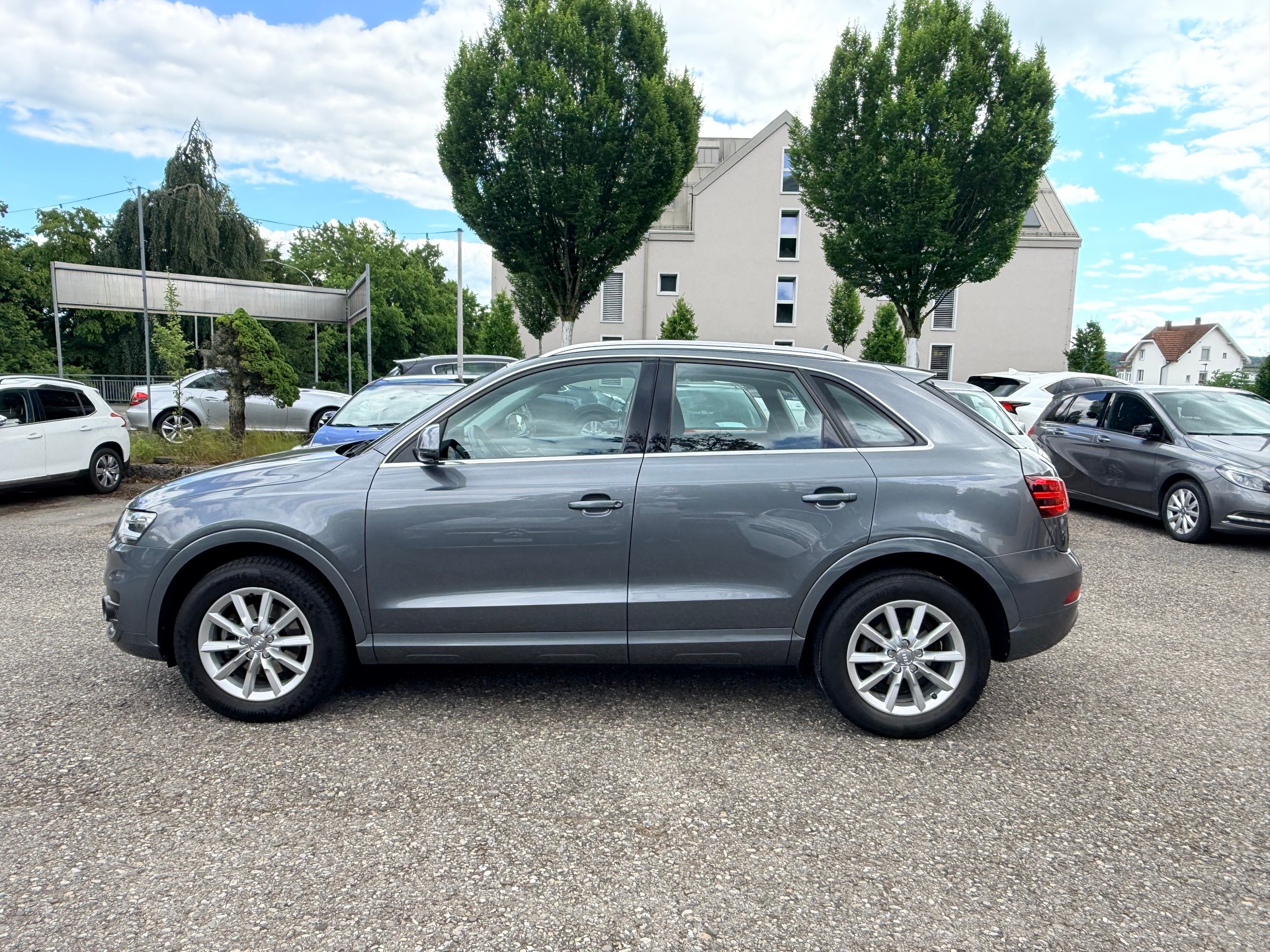 AUDI Q3 1.4 TFSI S-tronic-image-2