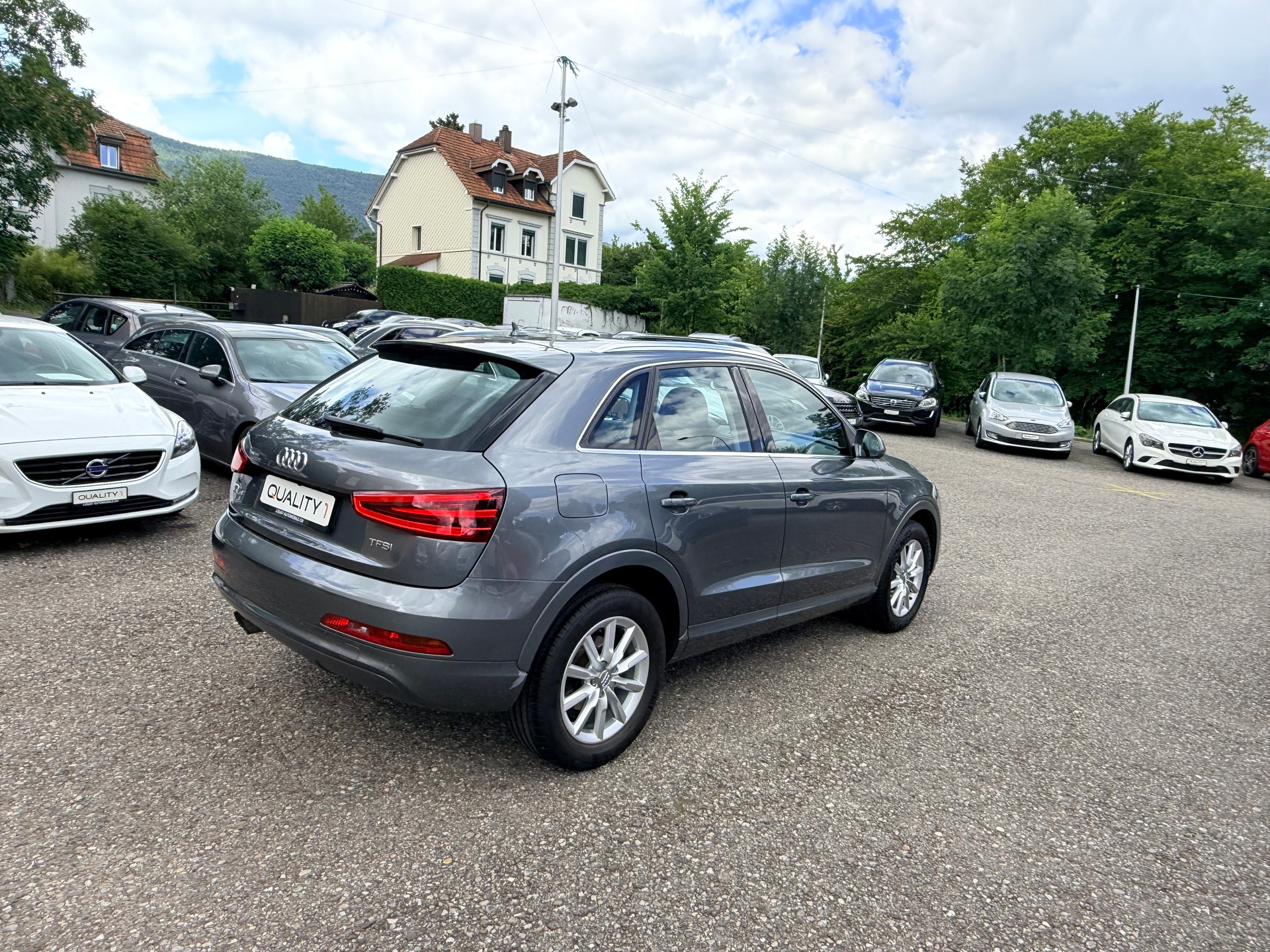 AUDI Q3 1.4 TFSI S-tronic-image-8
