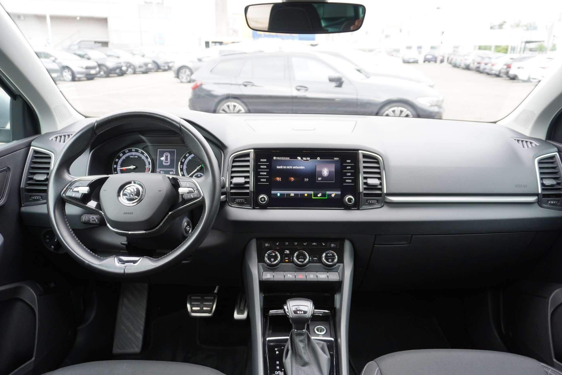 SKODA Karoq 2.0 TDI CR Ambition 4x4 DSG-image-17