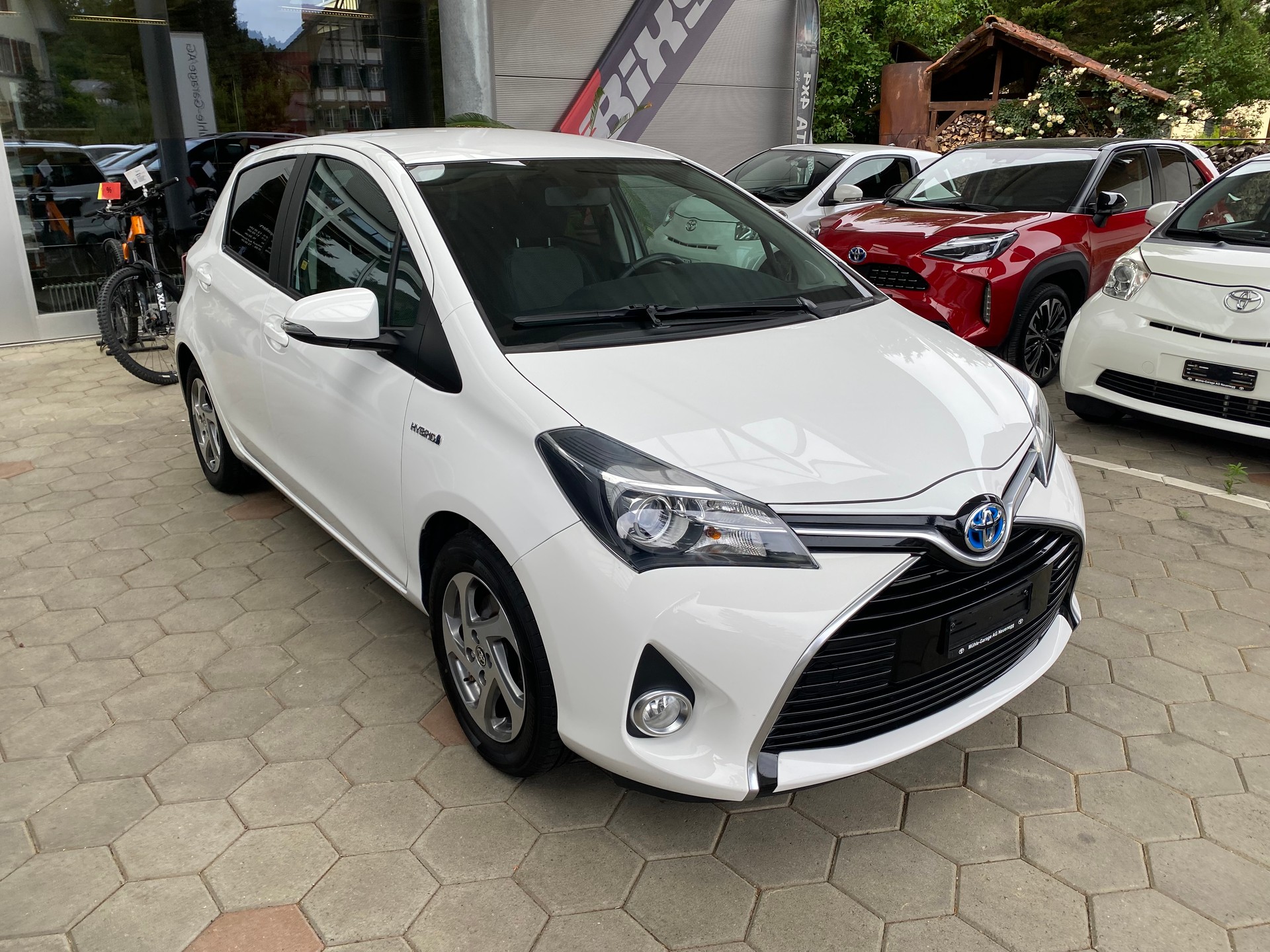 TOYOTA Yaris 1.5 VVT-i Hybrid Luna e-CVT-image-0